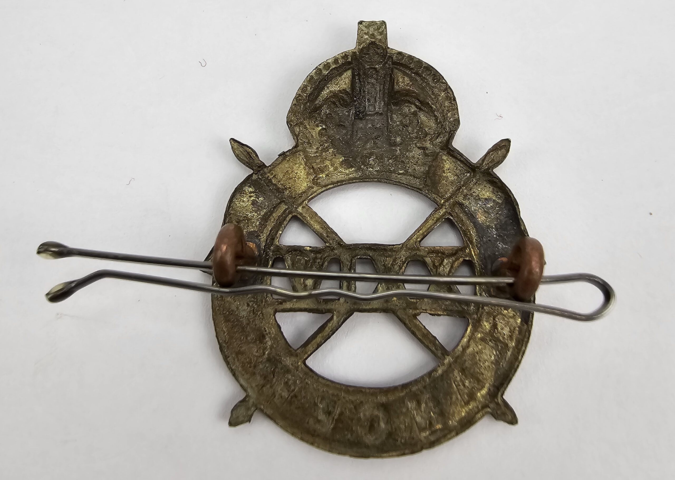 WW2 Raised 24th Lancers Cap Badge - Image 2