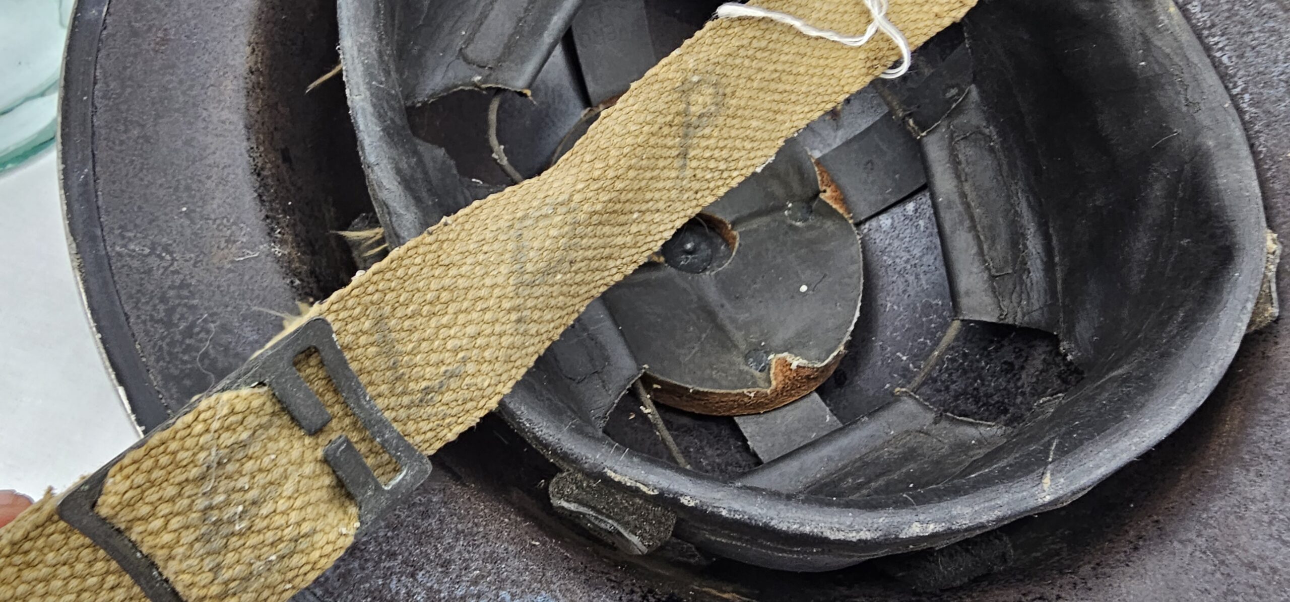 1939 Dated ARP Warden Helmet - Image 8