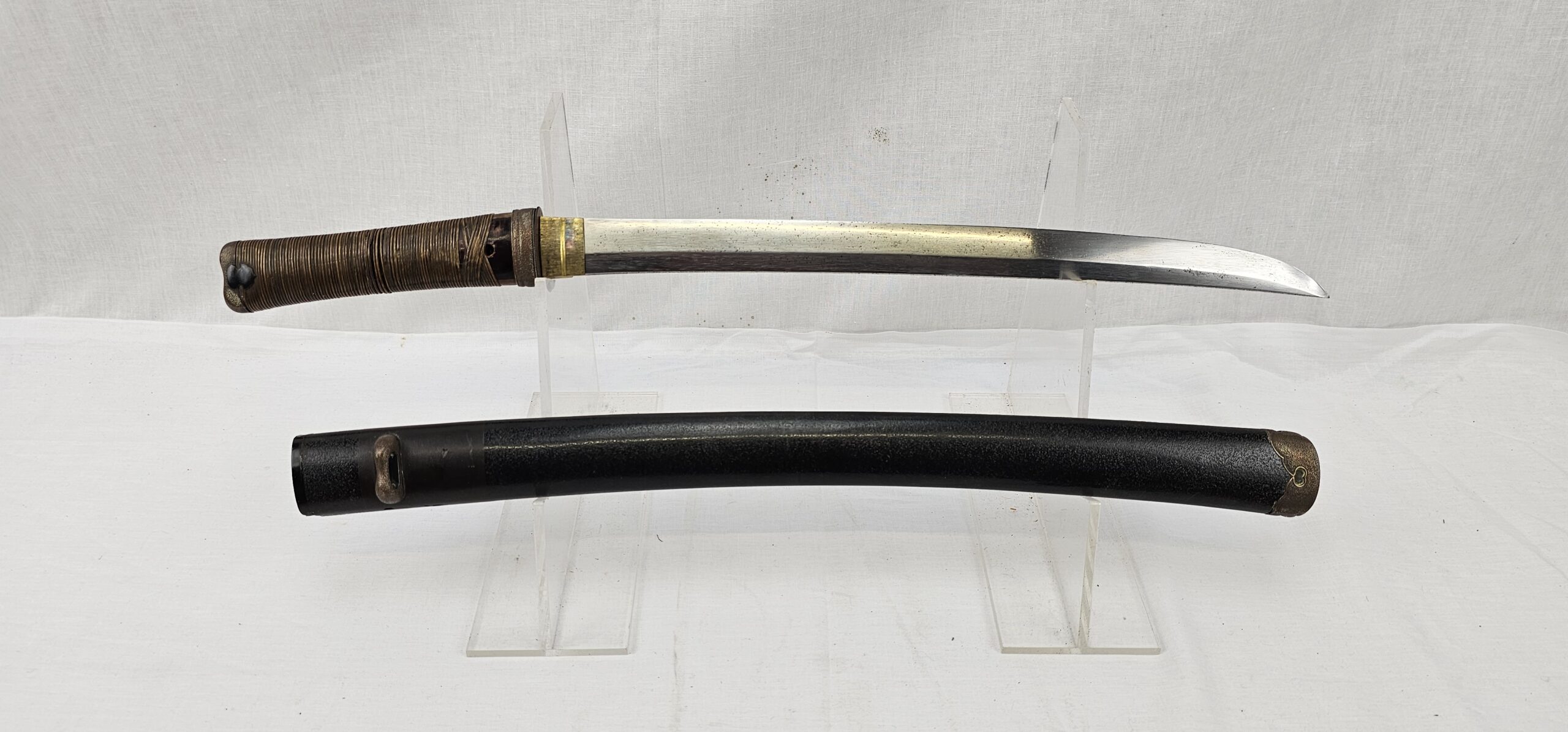 A 14th Century Shobu-Zukuri Muromachi Period Wakizashi Sword - Image 4