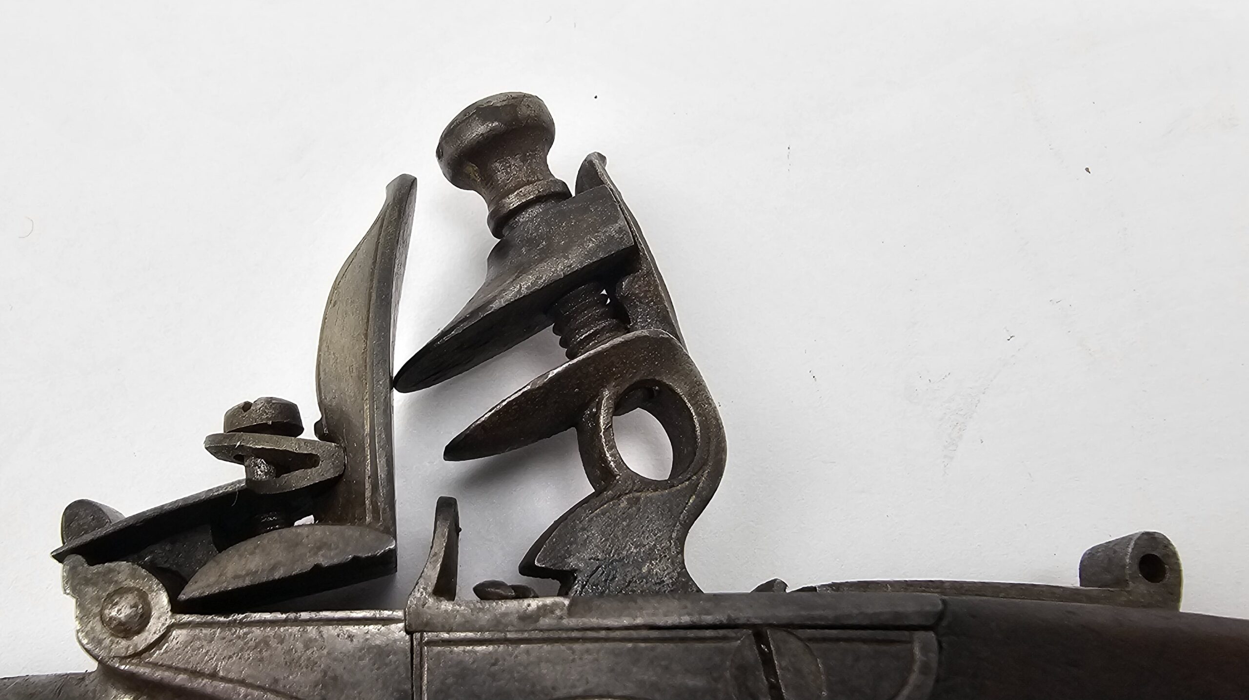 British Circa 1800 Boxlock Flintlock Pistol By Bass Of London - Image 11