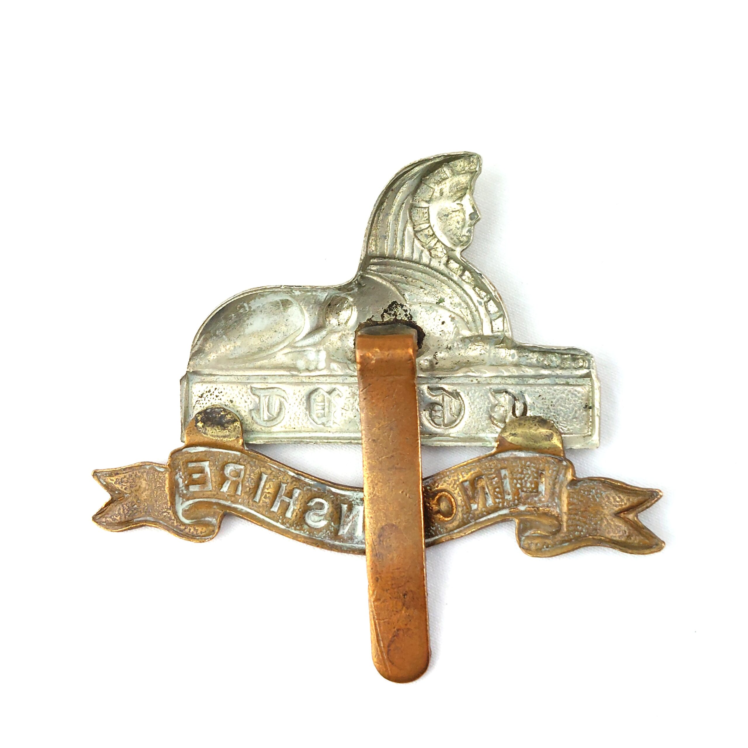 British, Original Royal Lincolnshire Regimental Cap Badge - Image 2