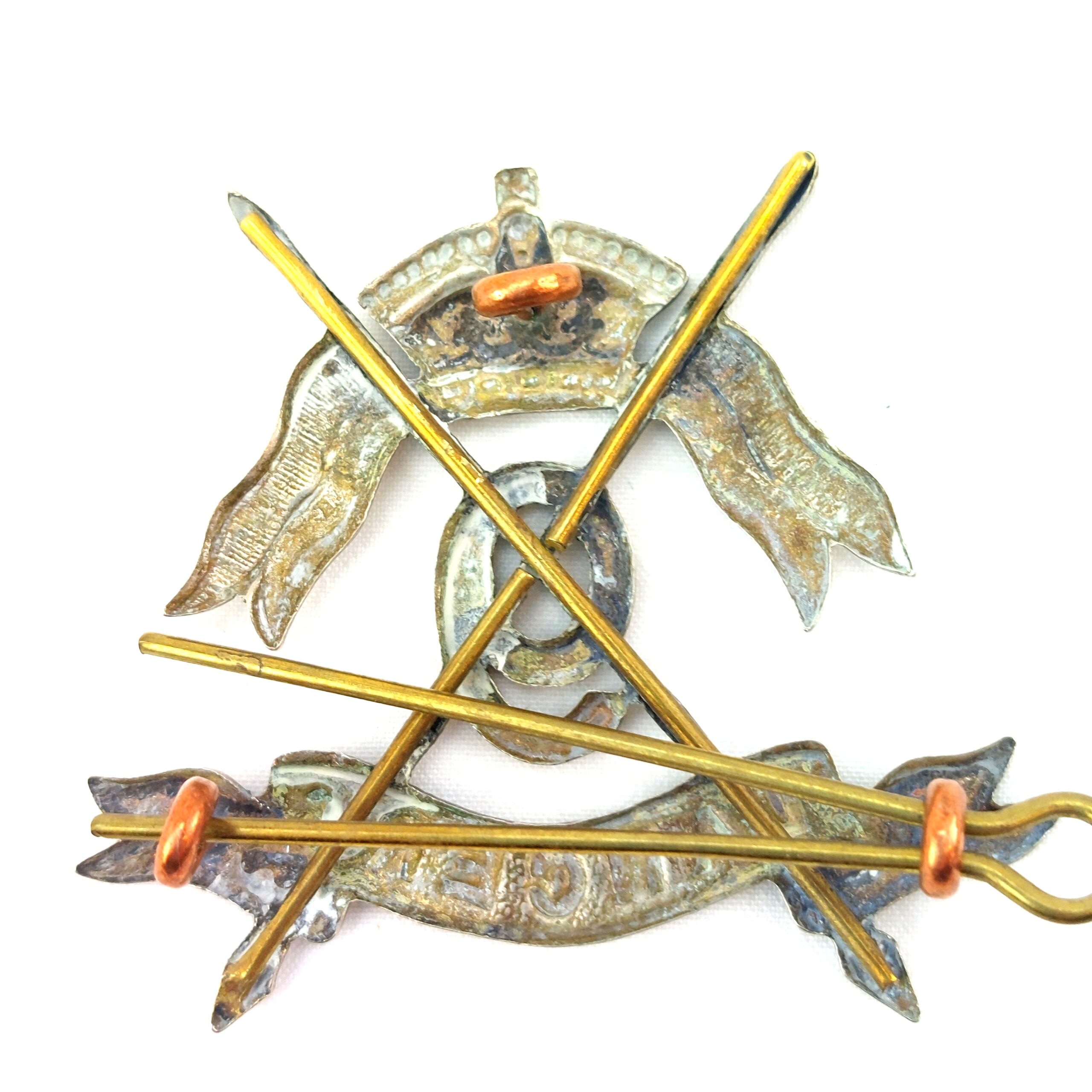 British, Victorian, Original 9th Queen's Royal Lancers OR's White Metal Cap Badge, 3 lugs - Image 2