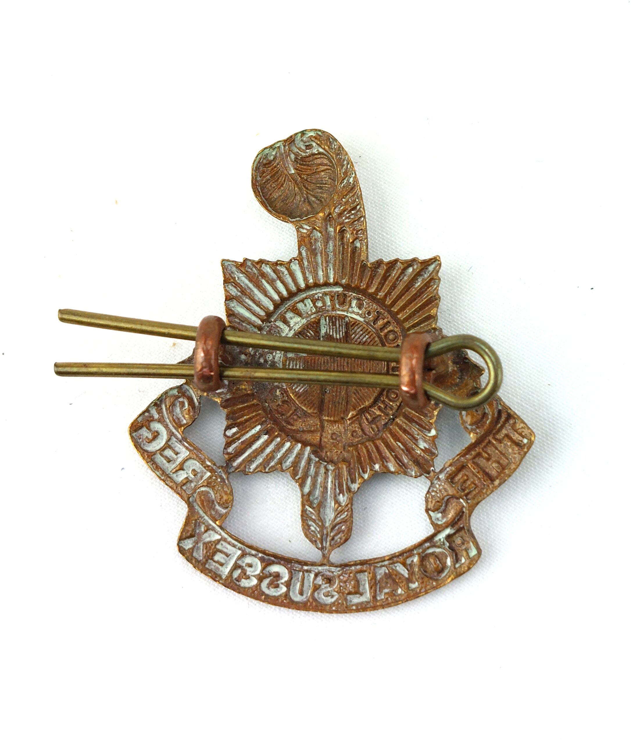 British, WW1, Original The Royal Sussex Reg Cap Badge - Image 2