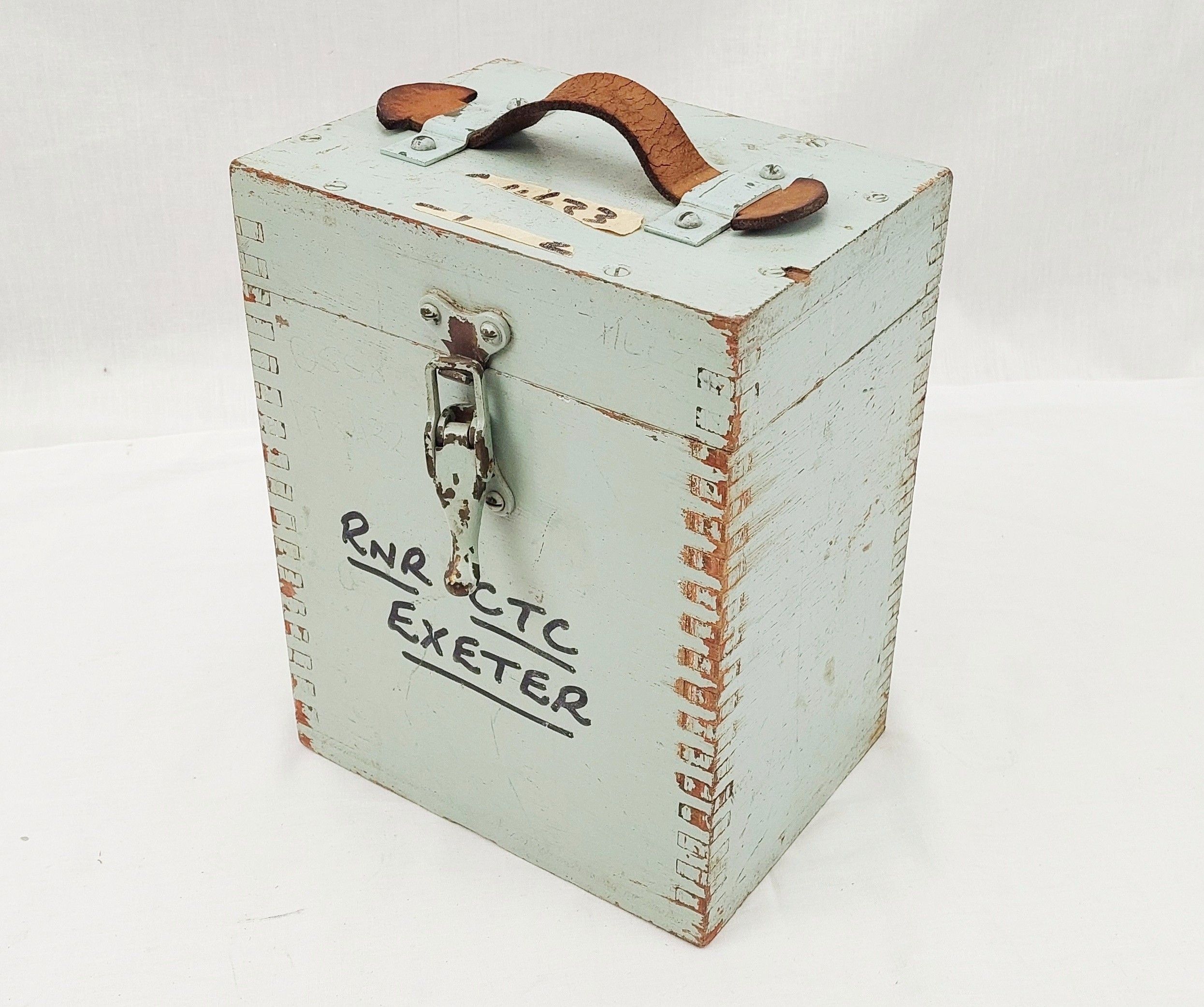 Cased Royal Navy Portable Signalling Lantern By Harley - Image 4