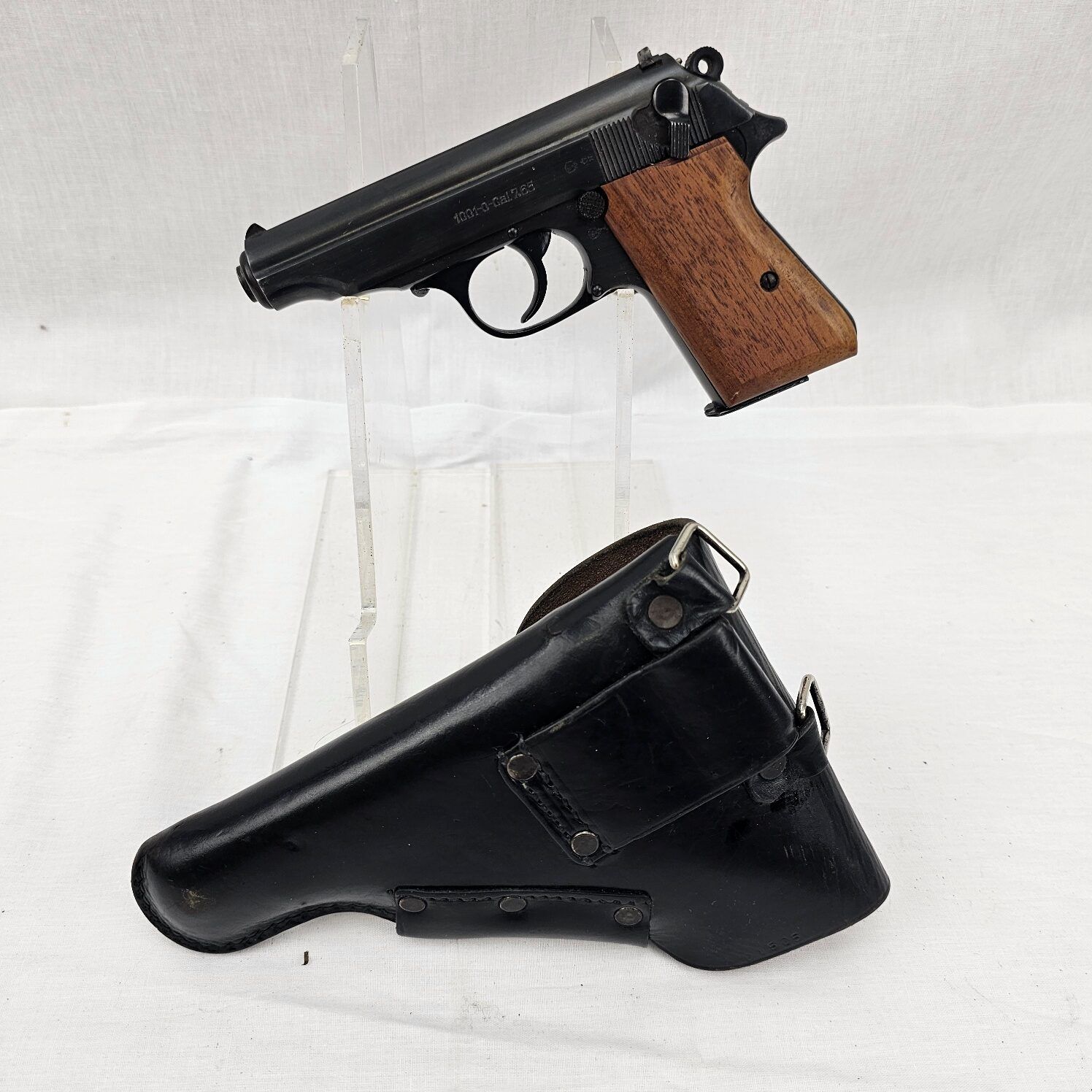 East Germany's Secret Walther Clone The Pistole 1001-0, Holster and spare Mag - Deactivated - Image 2
