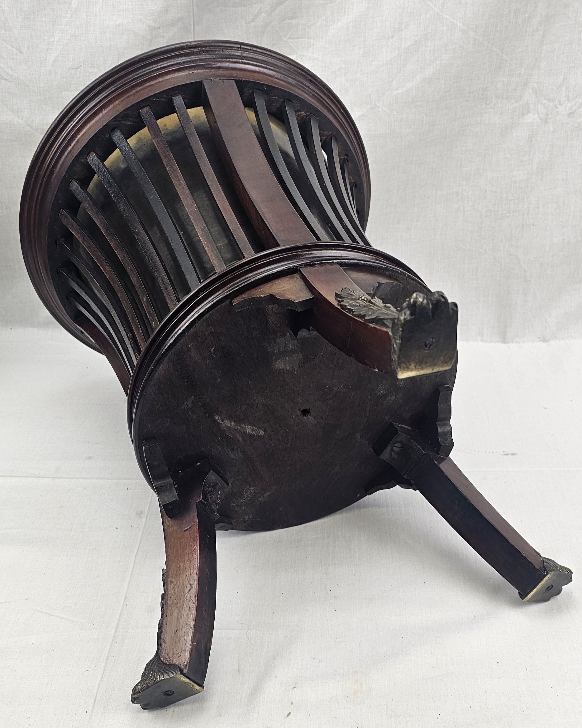 Fine Slatted Compact Georgian Mahogany Wine Cooler - Image 4