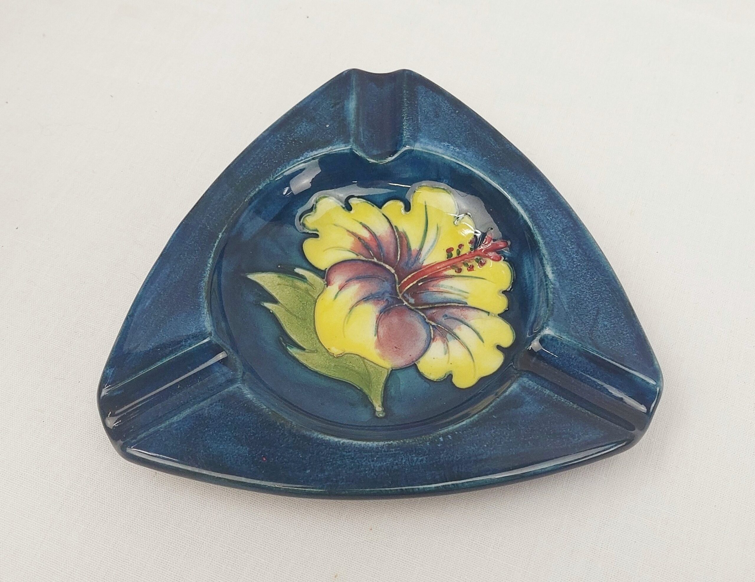 Moorcroft Hibiscus Pattern Ashtray - Image 2