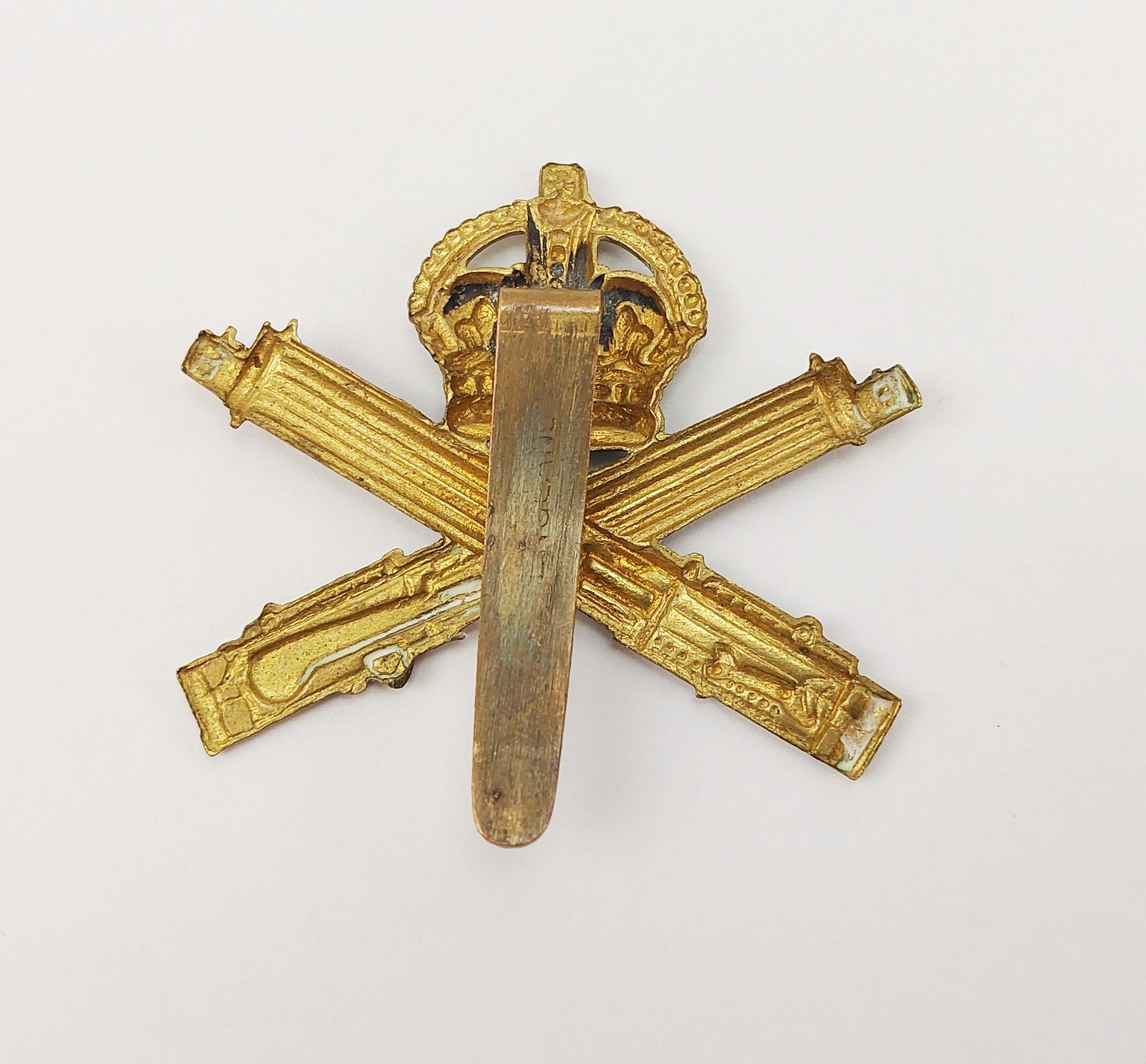WW1 Machine Gun Corps Cap Badge - Image 2