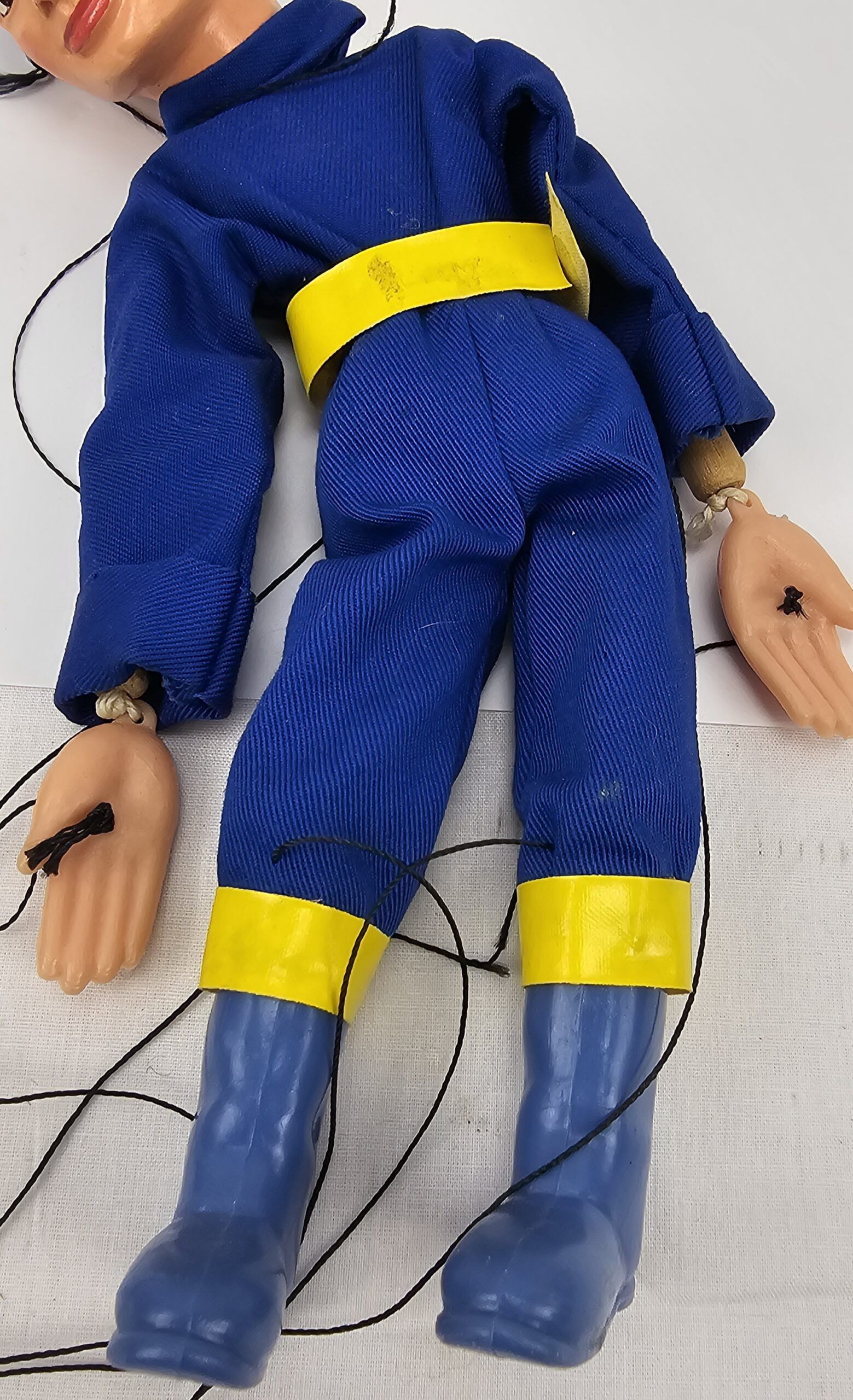 Pelham Puppets Thunderbirds Virgil Tracey Puppet - Image 5