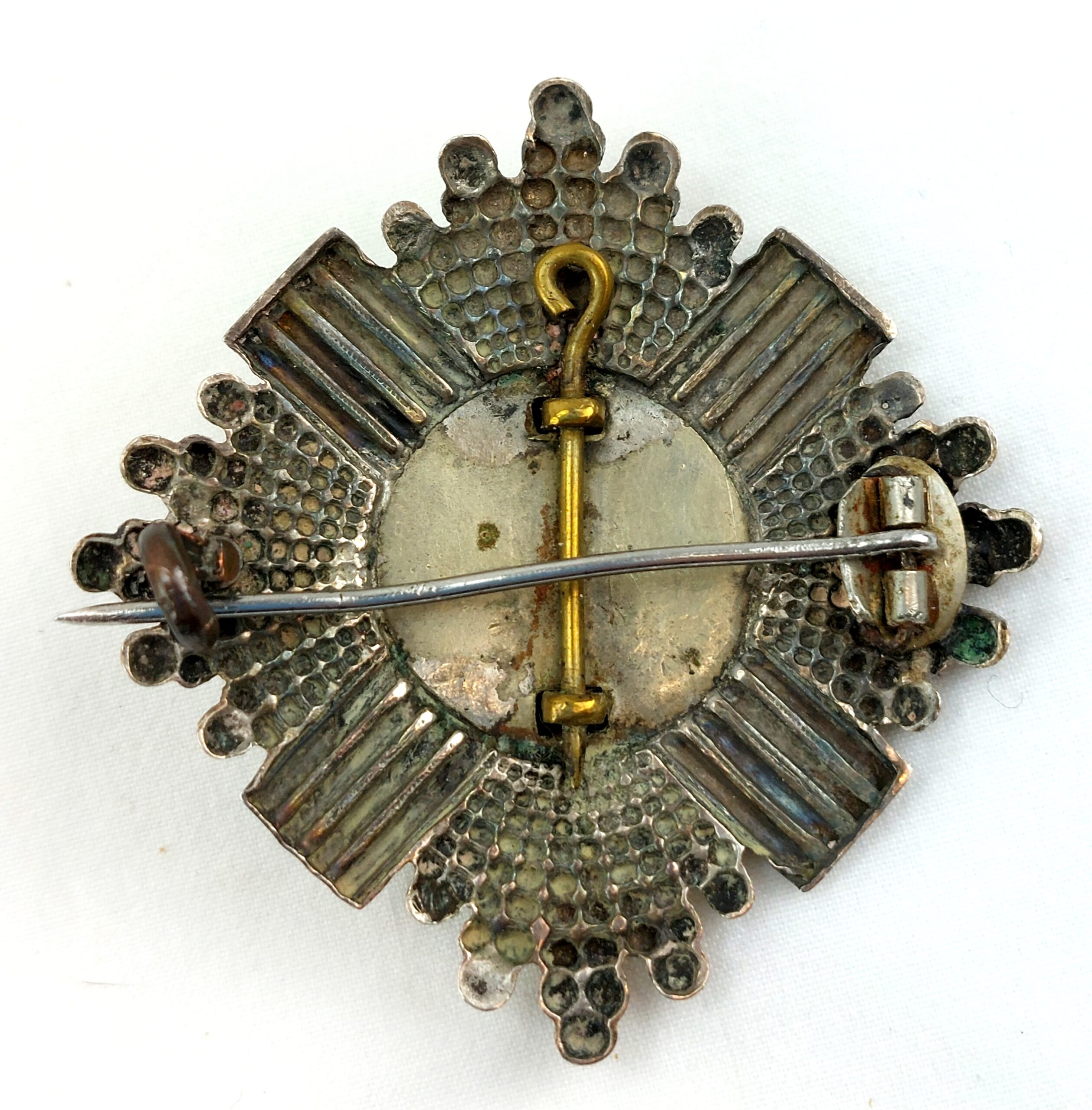 Scottish, 1902-1908, Original The Royal Scots Guards 9th Volunteer Battalion (VB) White Metal-Silver Plate Cap Badge, Brooch - Image 2