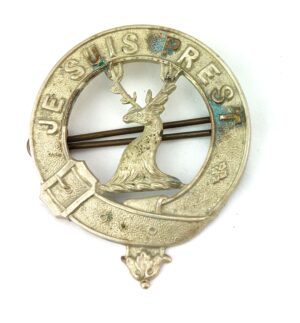 Scottish, Lovats Scouts Cap Badge - Je Suis Prest,  2 Lugs