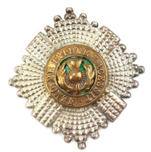 Scottish, WW2, Original The Royal Scots Guards Officers Balmoral-Glengarry Cap Badge, Silver Gilt & Green Enamel