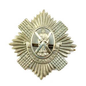 Scottish, WW2, Original The Royal Scotts (Lothian Regiment) White Metal Cap Badge, 2 Lugs