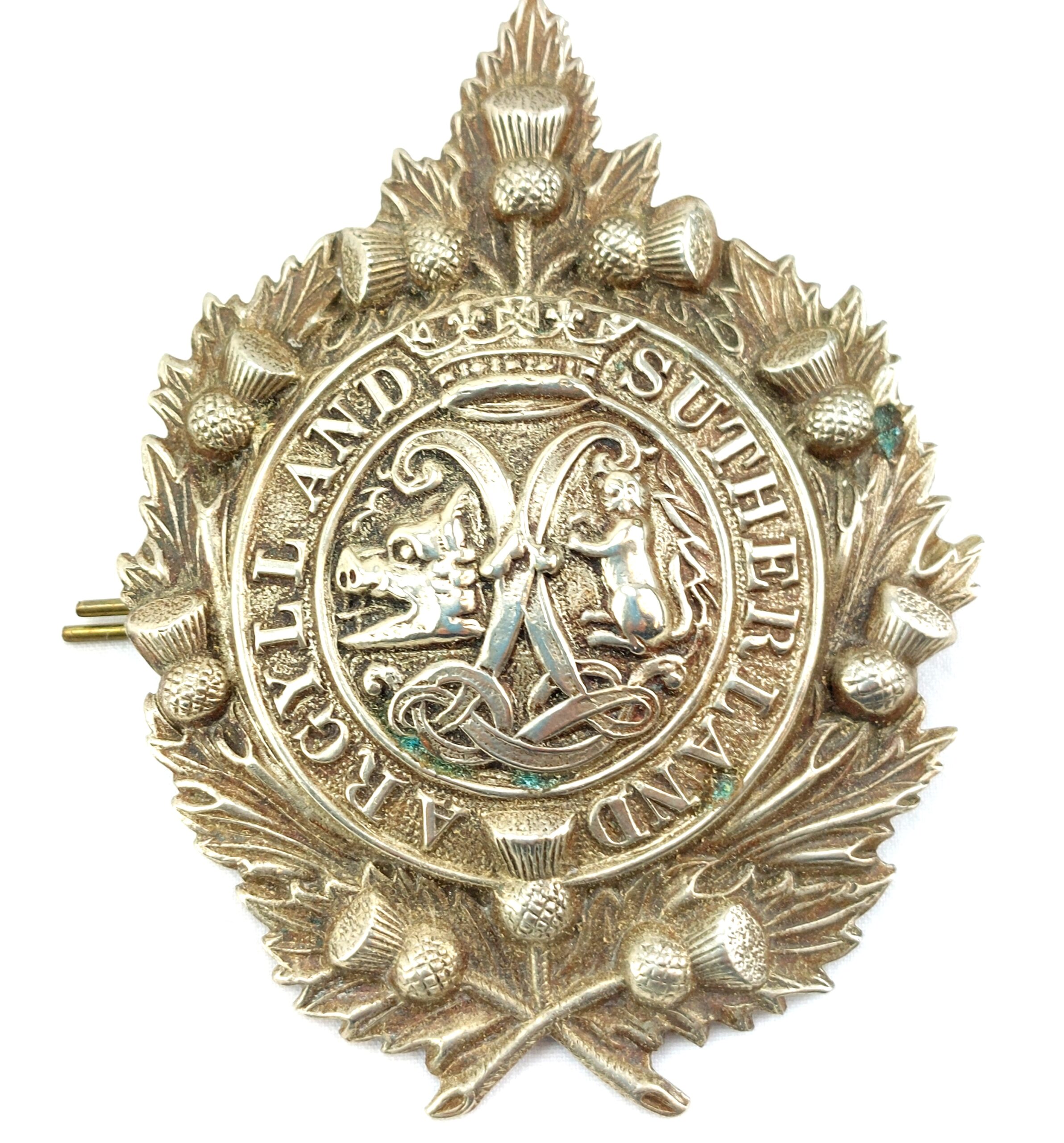 Scottish, c1908 Victorian, Original Argyll and Sutherland Highlanders Glengarry White Metal Cap Badge, 2 Lugs