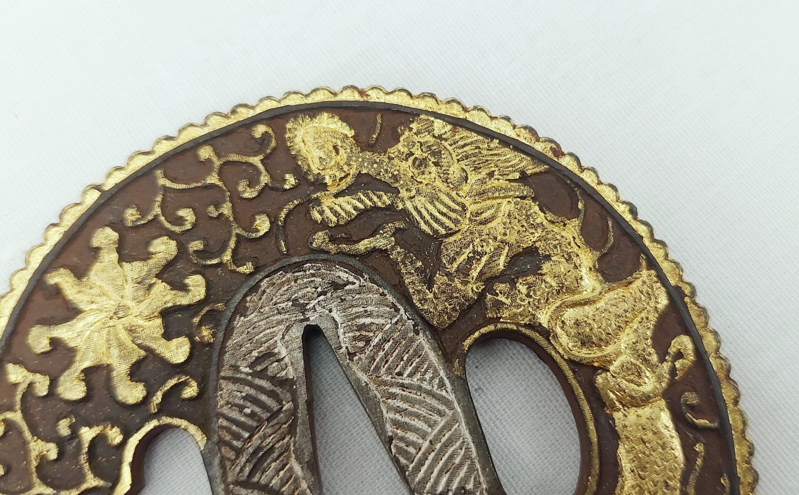 Superb Edo Period Japanese Katana Gold And Silver Gilt Steel Tsubu With Dragons - Image 4