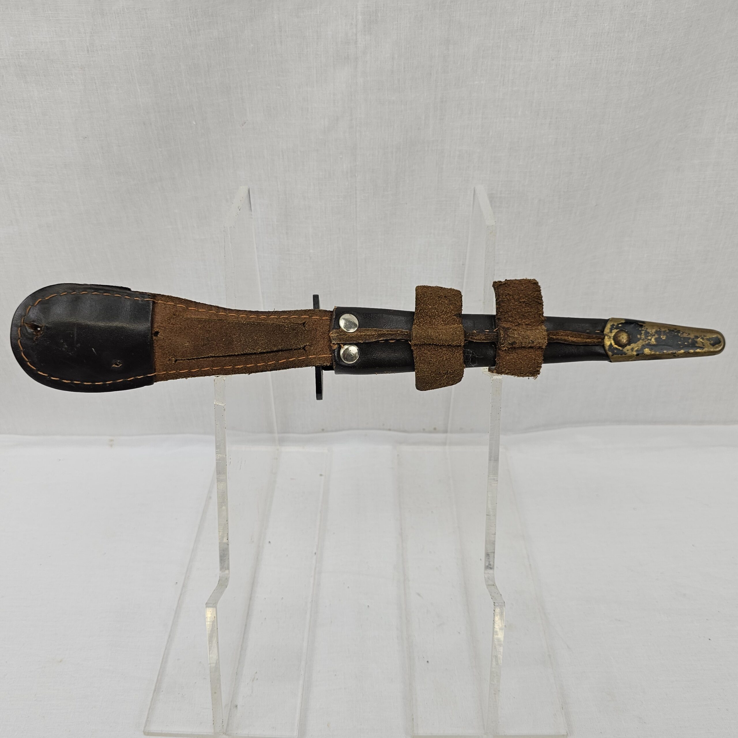 Third Pattern Fairburn Sykes Commando Dagger & Scabbard - Image 3