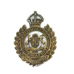 WW2, South African Engineers Corps Cap Badge, Engineers Genie, Kings Crown