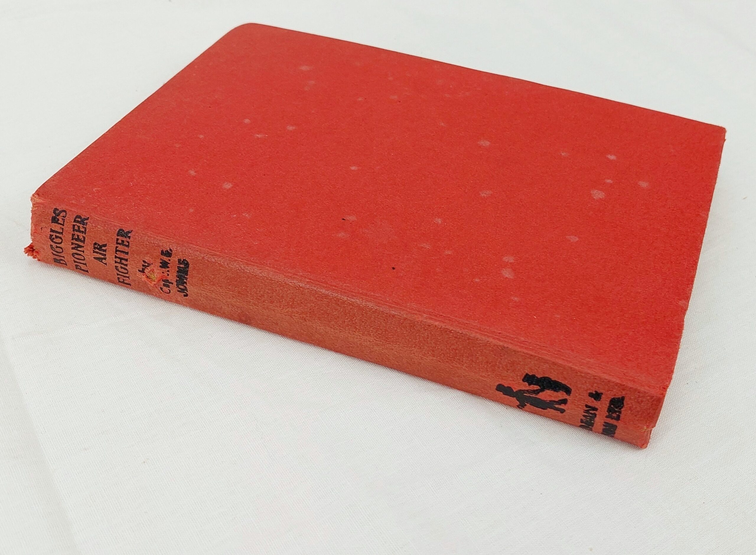 Biggles Pioneer Airfighter Hardback Book