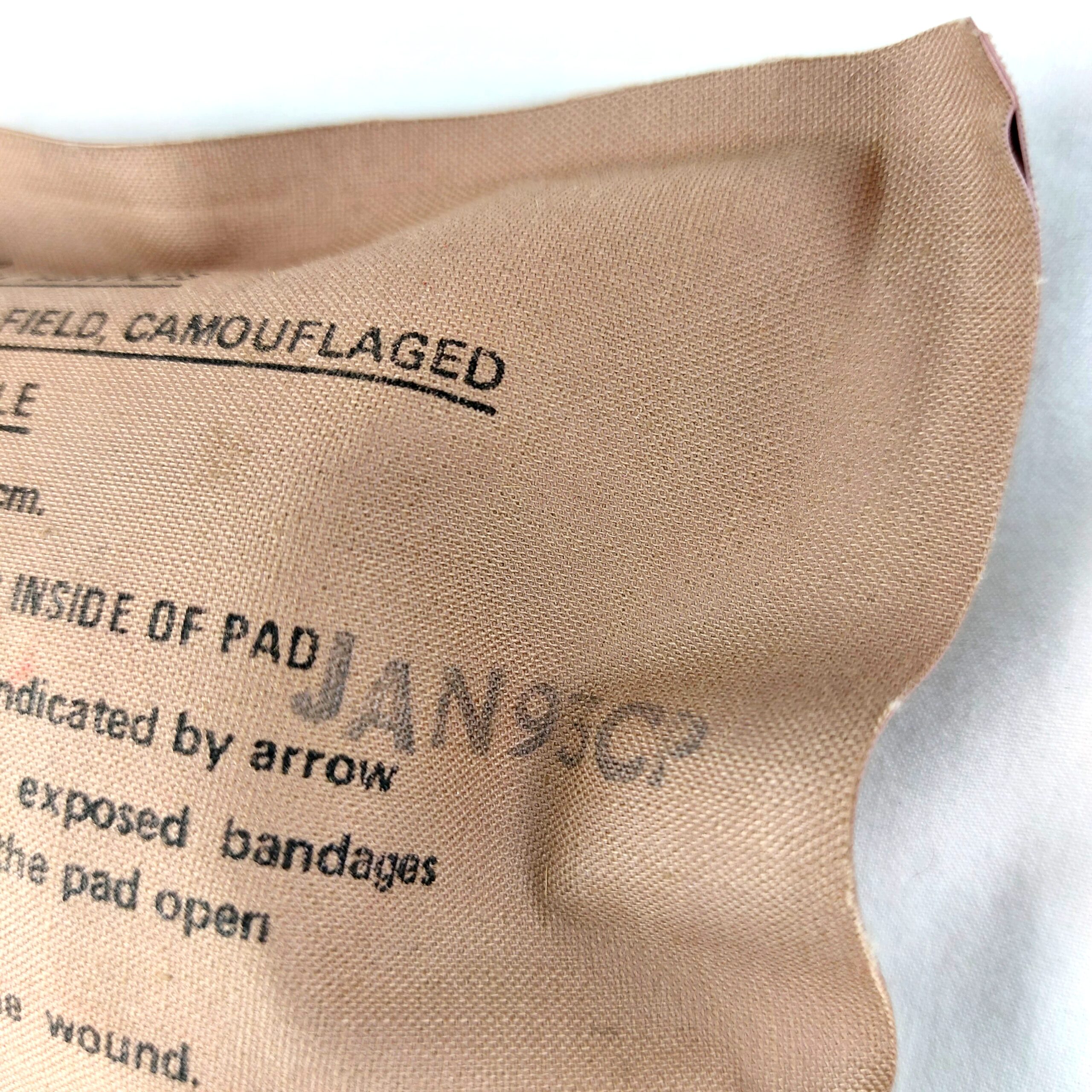 British, Military Issue Joint Services Field First Aid Dressing, Jan 1993 Dated - Image 5