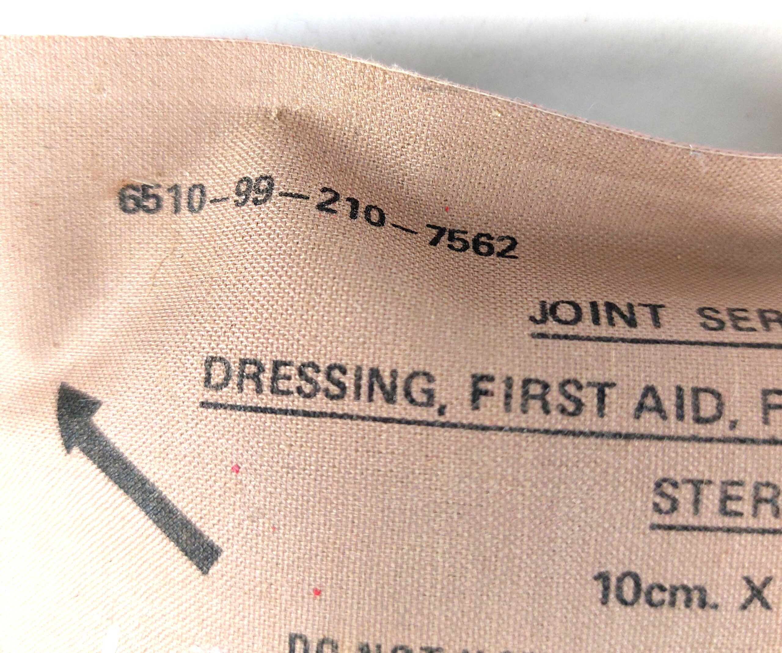 British, Military Issue Joint Services Field First Aid Dressing, Jan 1993 Dated - Image 6