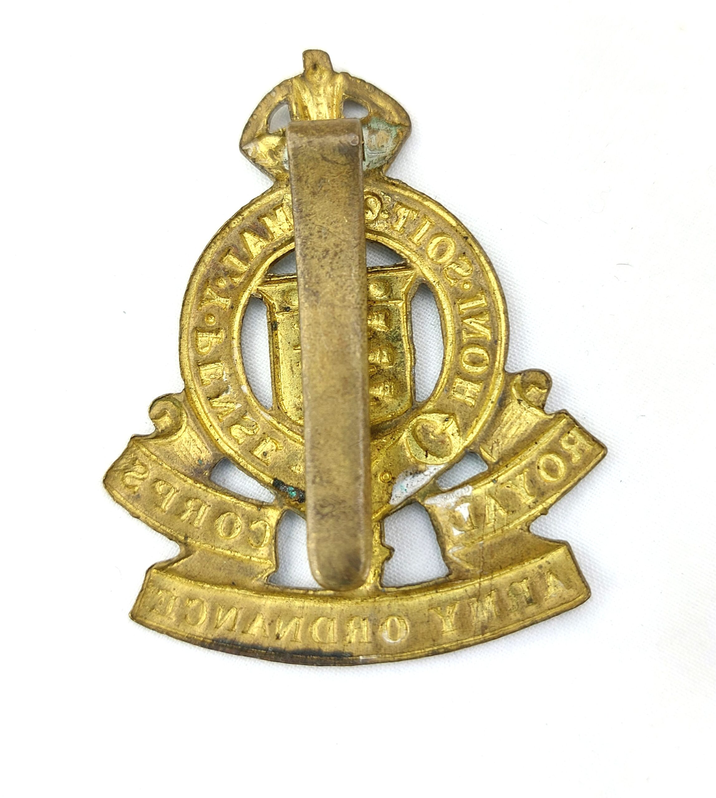 British, Royal Army Ordnance Corps Brass Cap Badge, Kings Crown, Brass Slide - Image 2