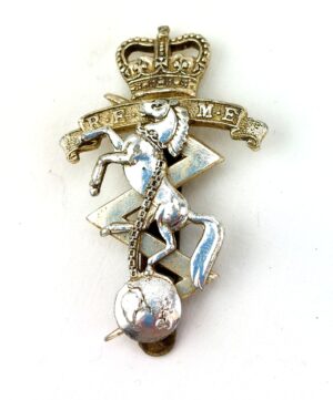 British, WW2, Royal Electrical & Mechanical Engineering (R.E.M.E., REME) Cap Badge, Staybrite Anodised, Queens Crown, by J R Gaunt Ltd Birmingham