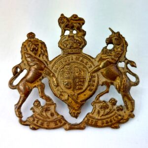 British, WW1 era, General Service Corps Brass Cap Badge, Kings Crown, 2 Lugs