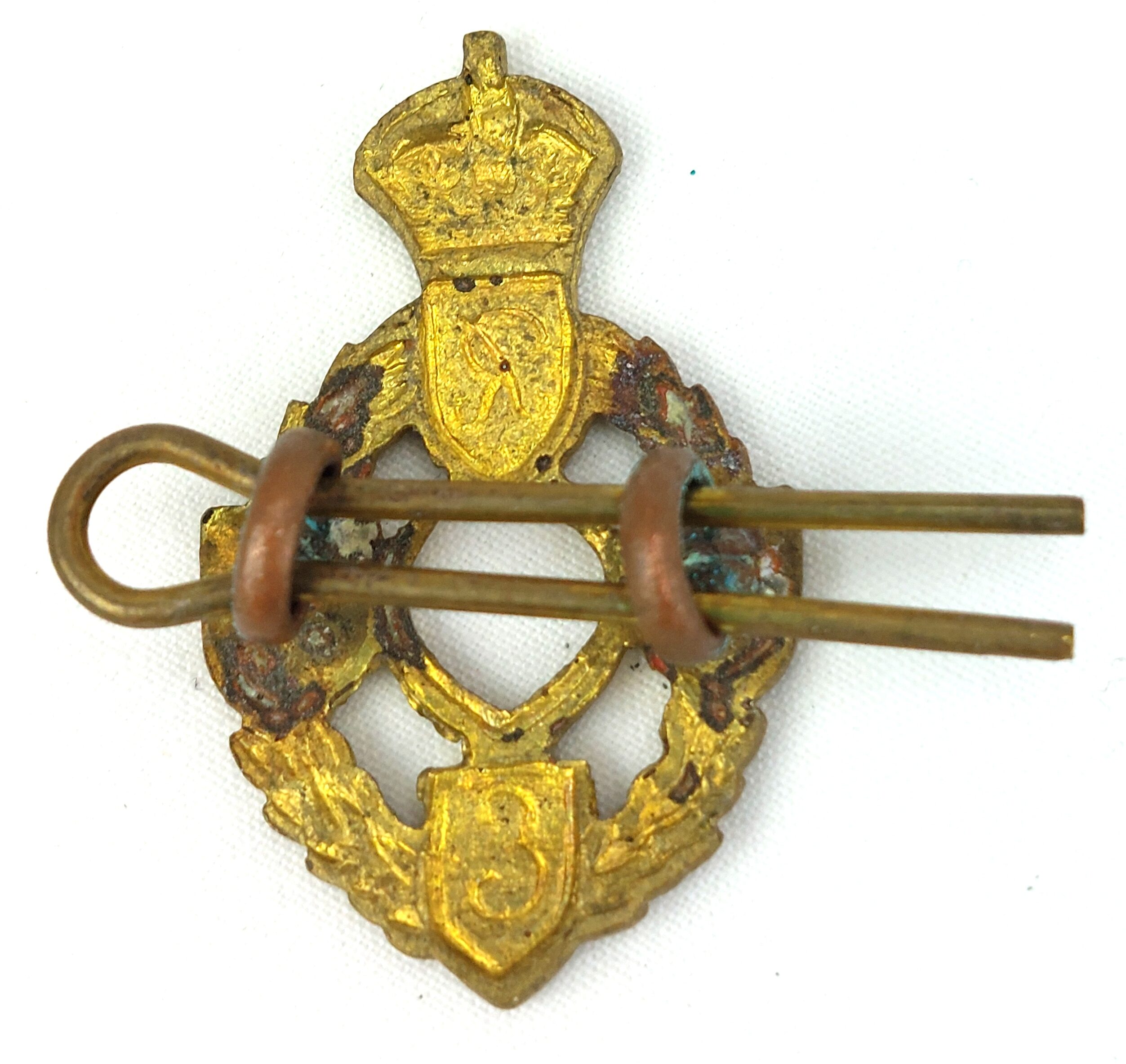 British, WW2, Royal Electrical & Mechanical Engineers (REME, R.E.M.E.) Gilding Metal Collar Badge, 1st Pattern, Kings Crown, 2 lugs - Image 2