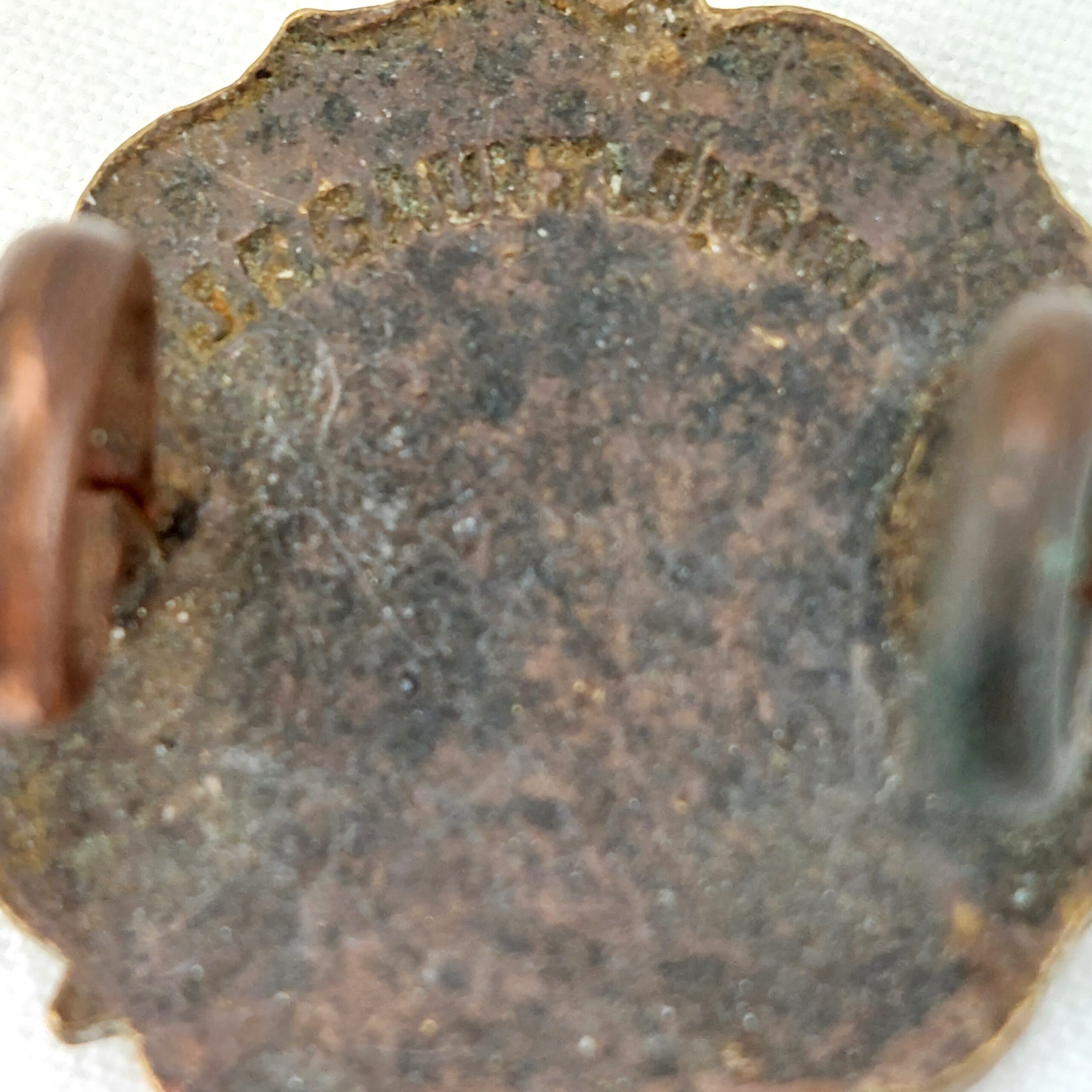 British, c1908, East Lancashire Brass Collar Badge (Tudor Rose), 2 lugs, Marked JR Gaunt London, 1.8cm diameter - Image 3
