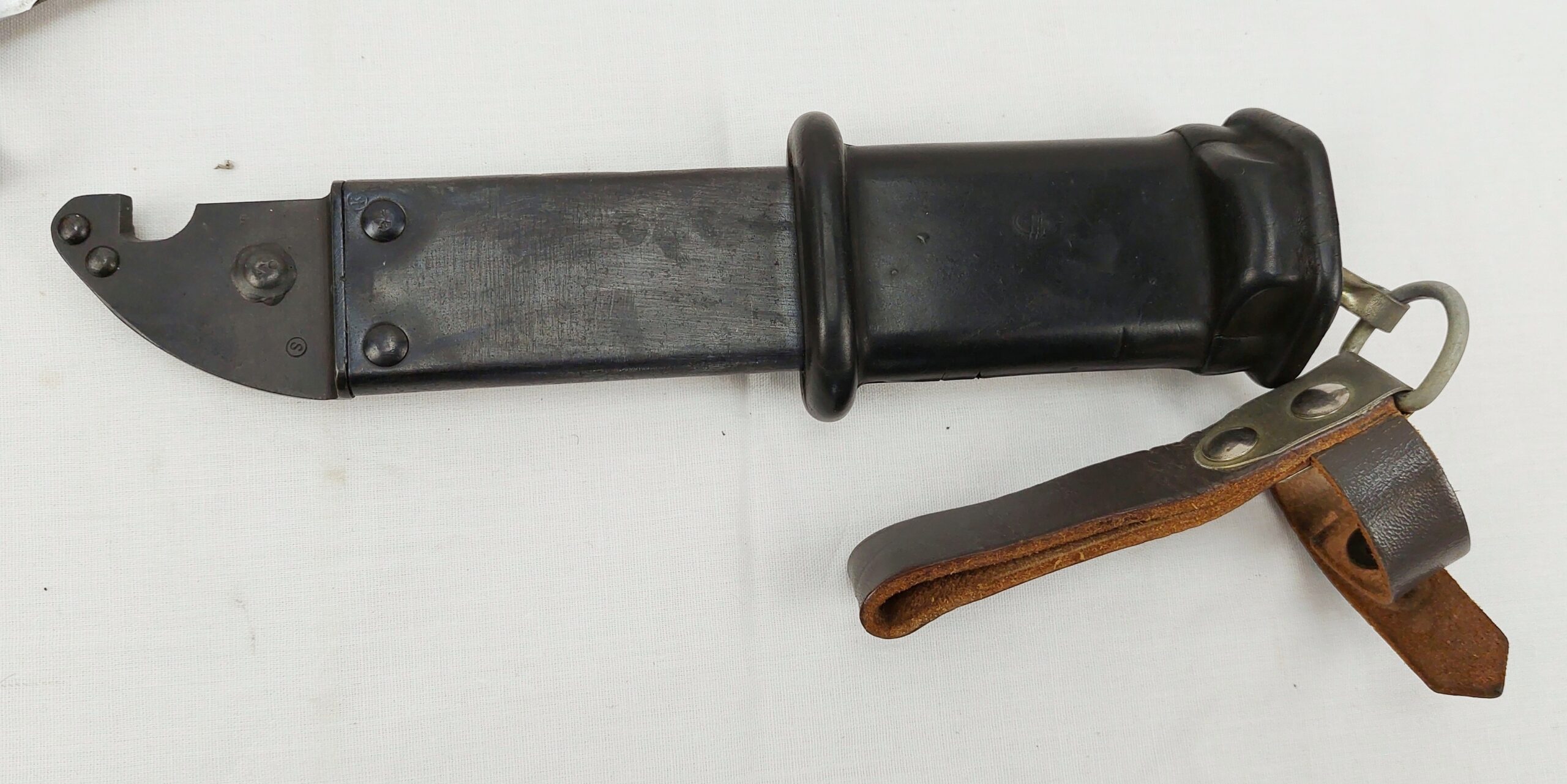 East German AKM Bayonet And Scabbard - Image 2