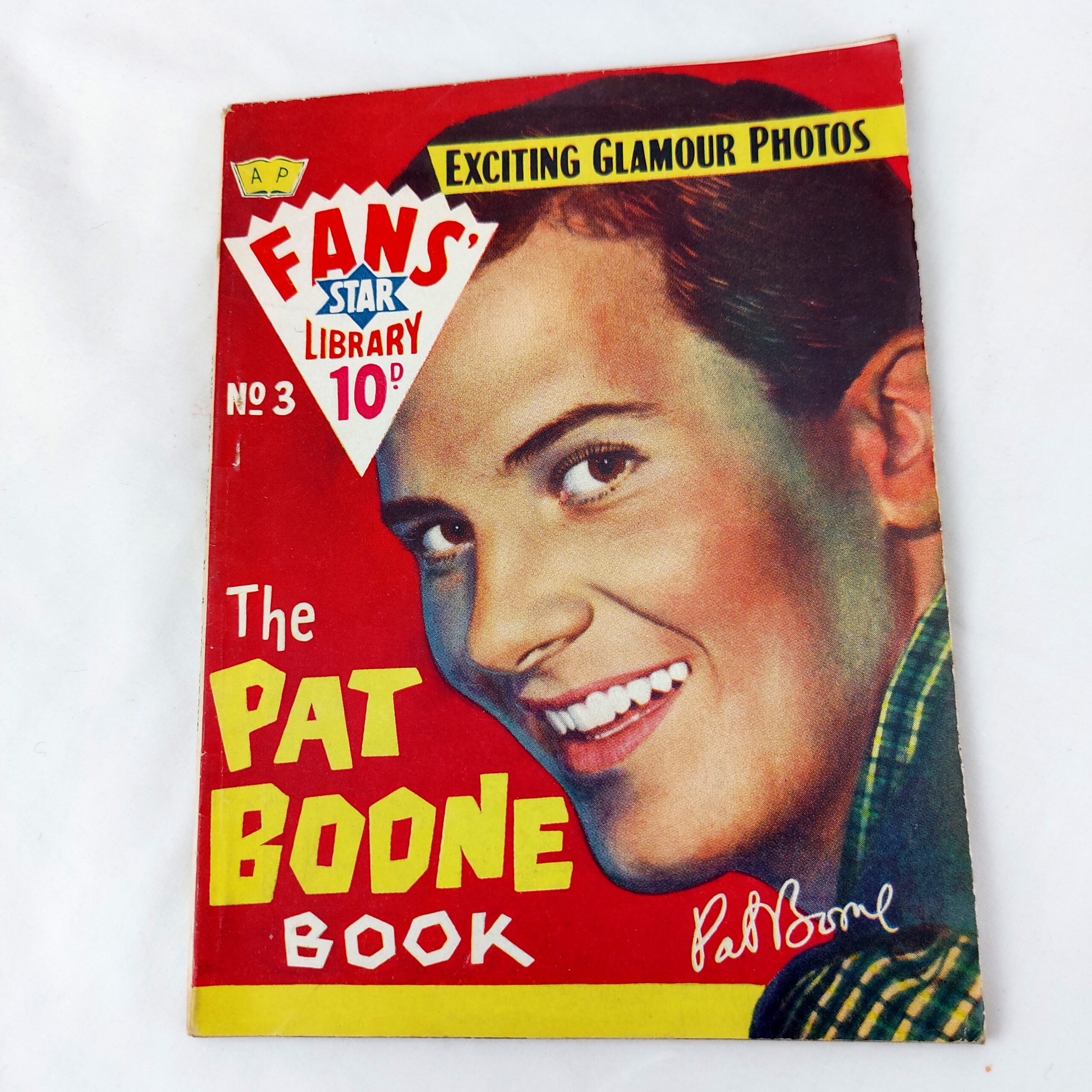 "Fans' Star Library" No 3, The Pat Boone Book