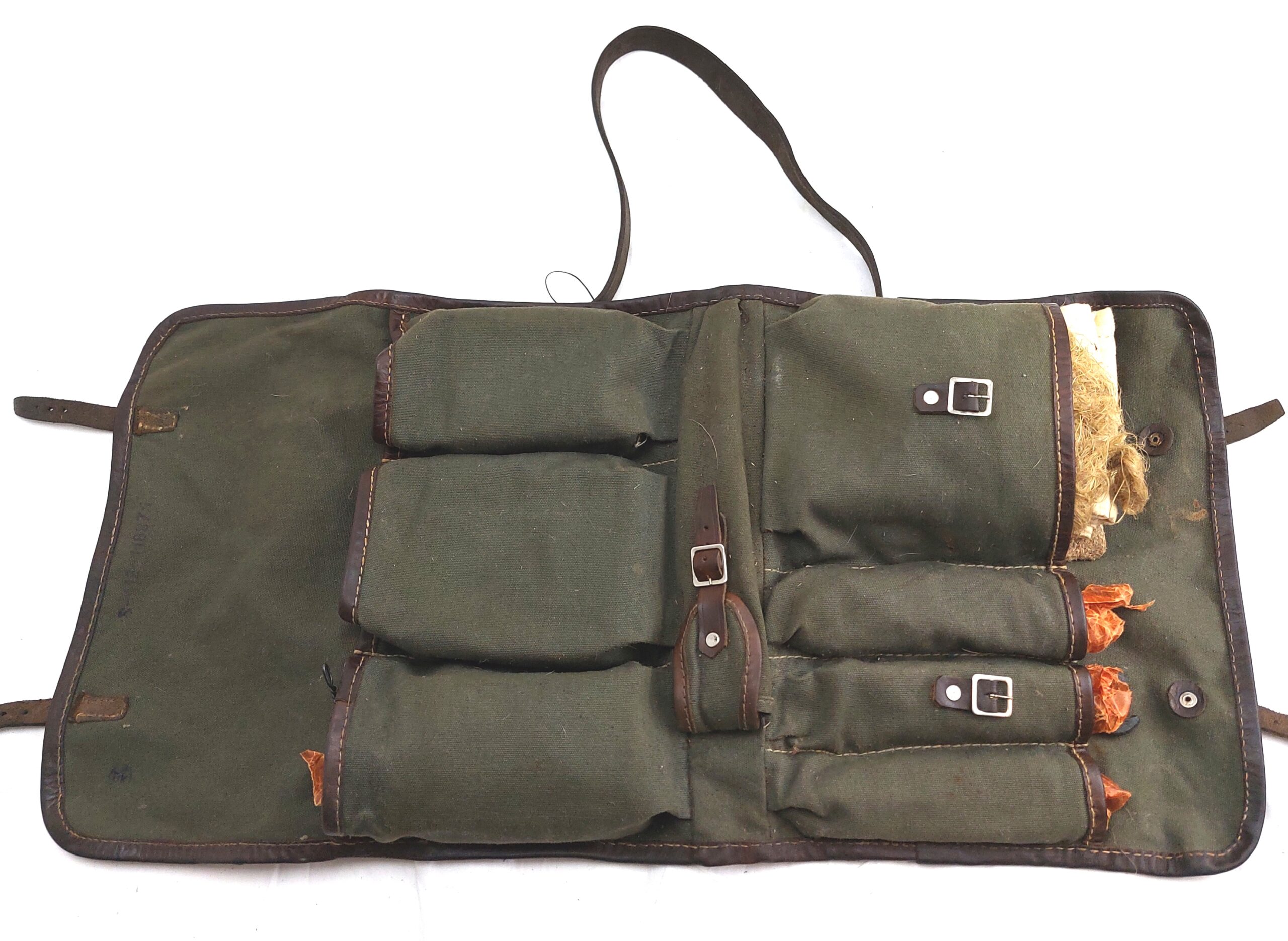 German, WW2, All Original Maschinengewehr MG 42, Dated 1944, Made by Steyr, (PJ SWJ), Comes with Bipod, Sling, Complete Gunners Kit, Drum Magazine & Ammo Tin, Deactivated - Image 57