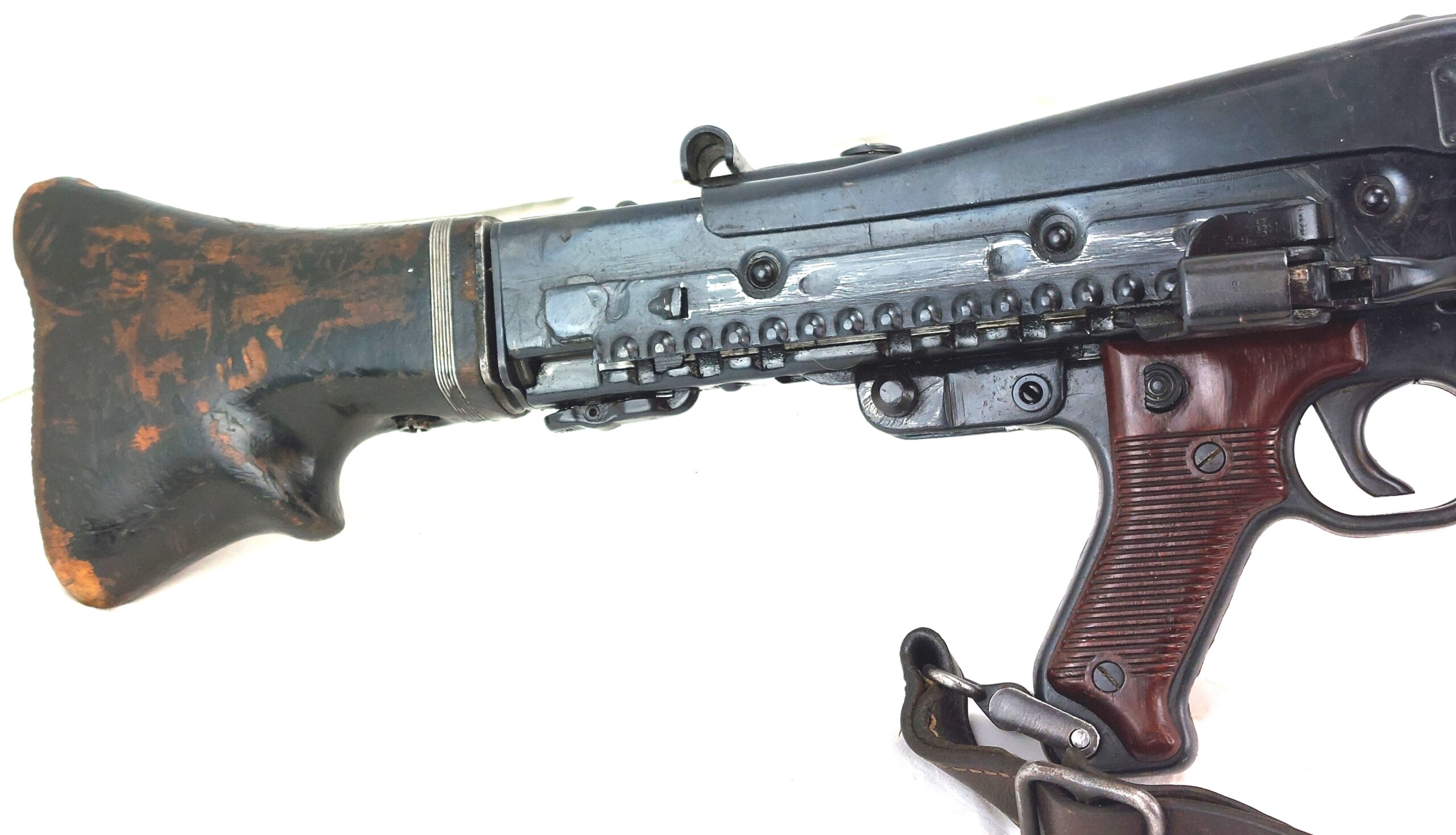 German, WW2, All Original Maschinengewehr MG 42, Dated 1944, Made by Steyr, (PJ SWJ), Comes with Bipod, Sling, Complete Gunners Kit, Drum Magazine & Ammo Tin, Deactivated - Image 5