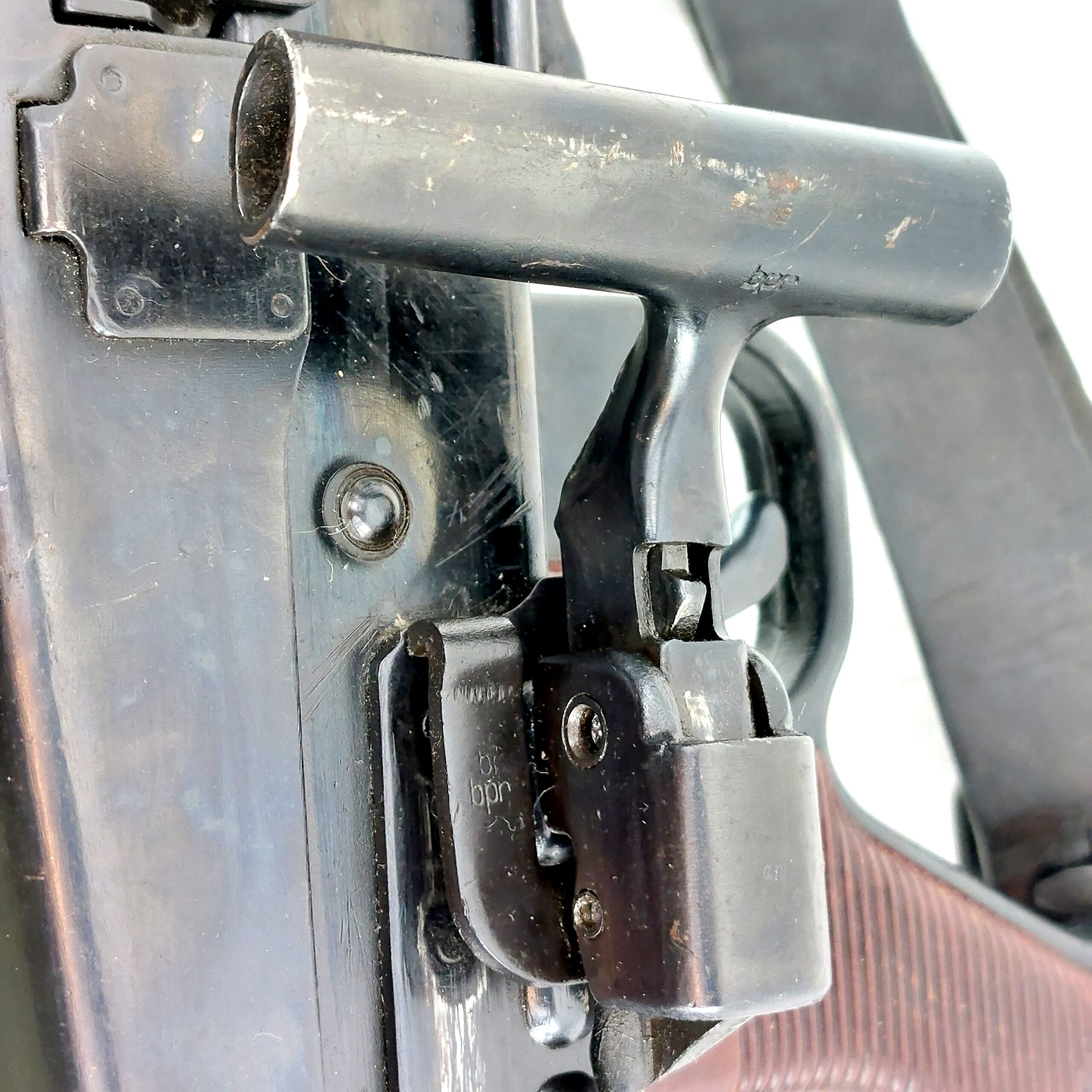 German, WW2, All Original Maschinengewehr MG 42, Dated 1944, Made by Steyr, (PJ SWJ), Comes with Bipod, Sling, Complete Gunners Kit, Drum Magazine & Ammo Tin, Deactivated - Image 31