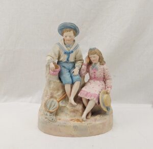 Late Victorian c1900 Bisque Porcelain Figural Group Of Children At The Seaside