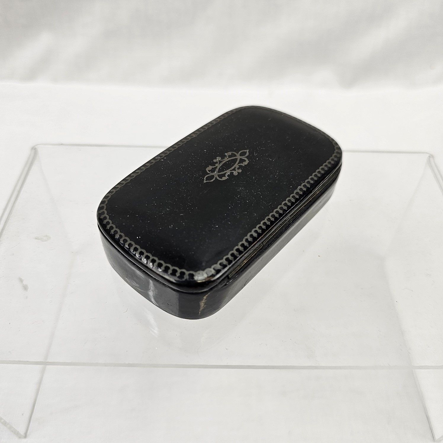 Victorian Papier Mache Snuff Box With Gun Metal Inlay - Image 7