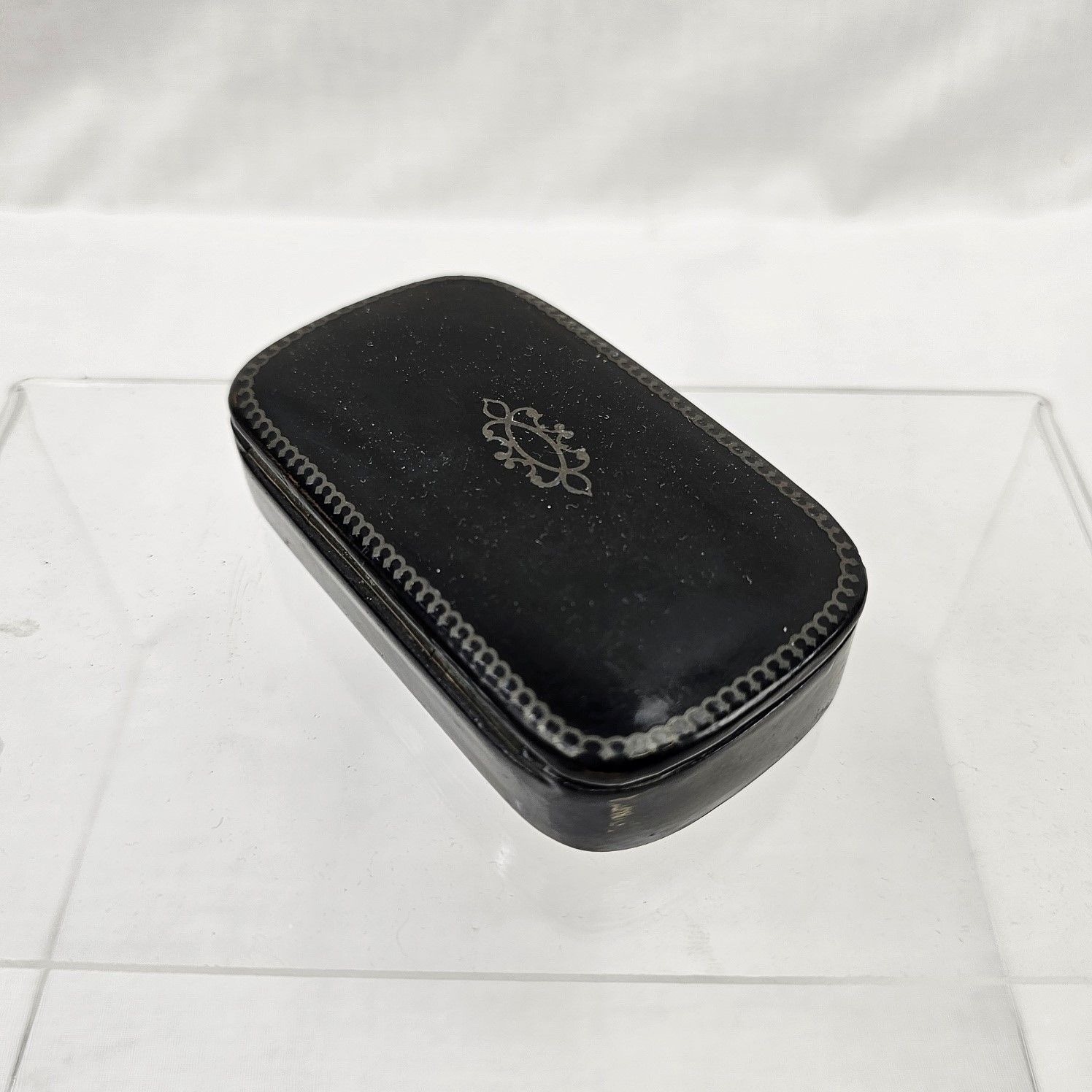 Victorian Papier Mache Snuff Box With Gun Metal Inlay - Image 5