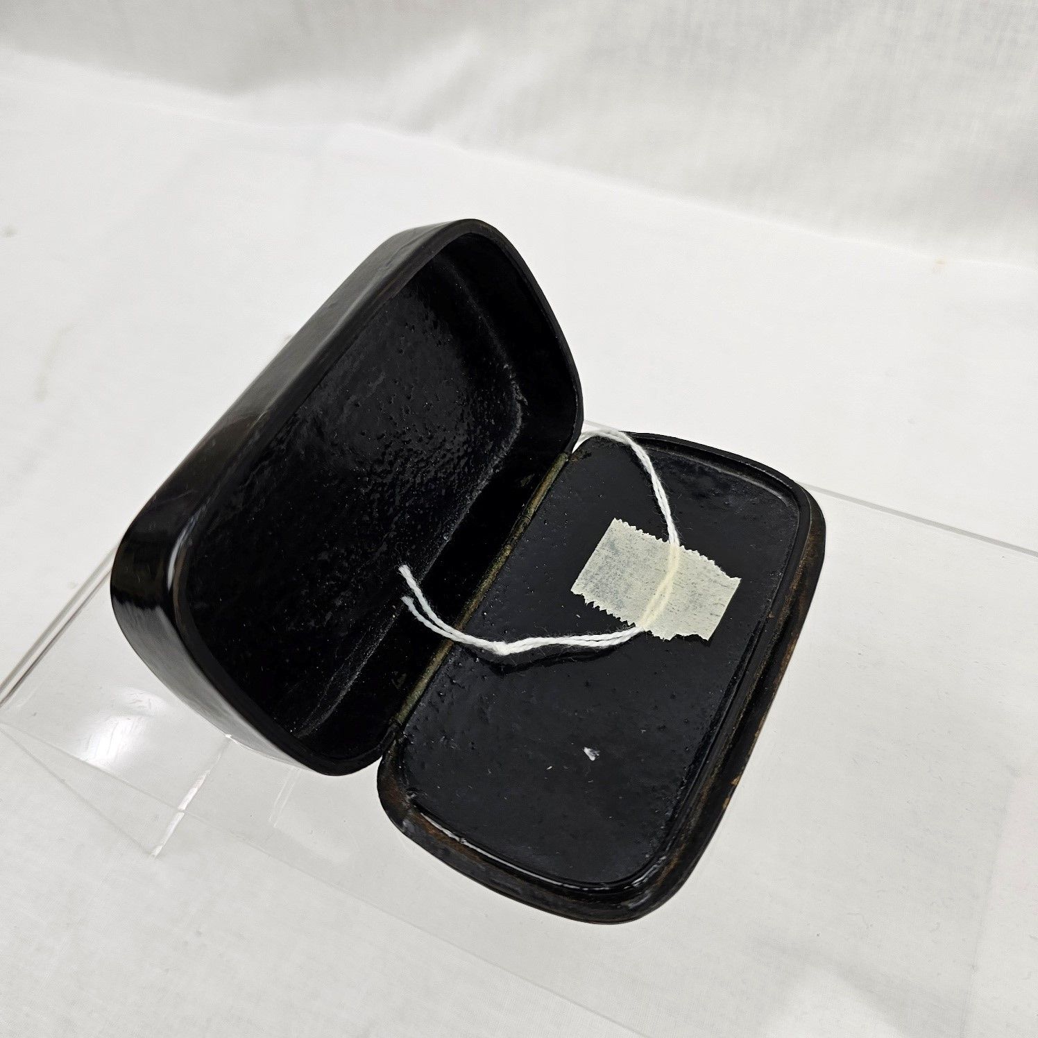 Victorian Papier Mache Snuff Box With Gun Metal Inlay - Image 2