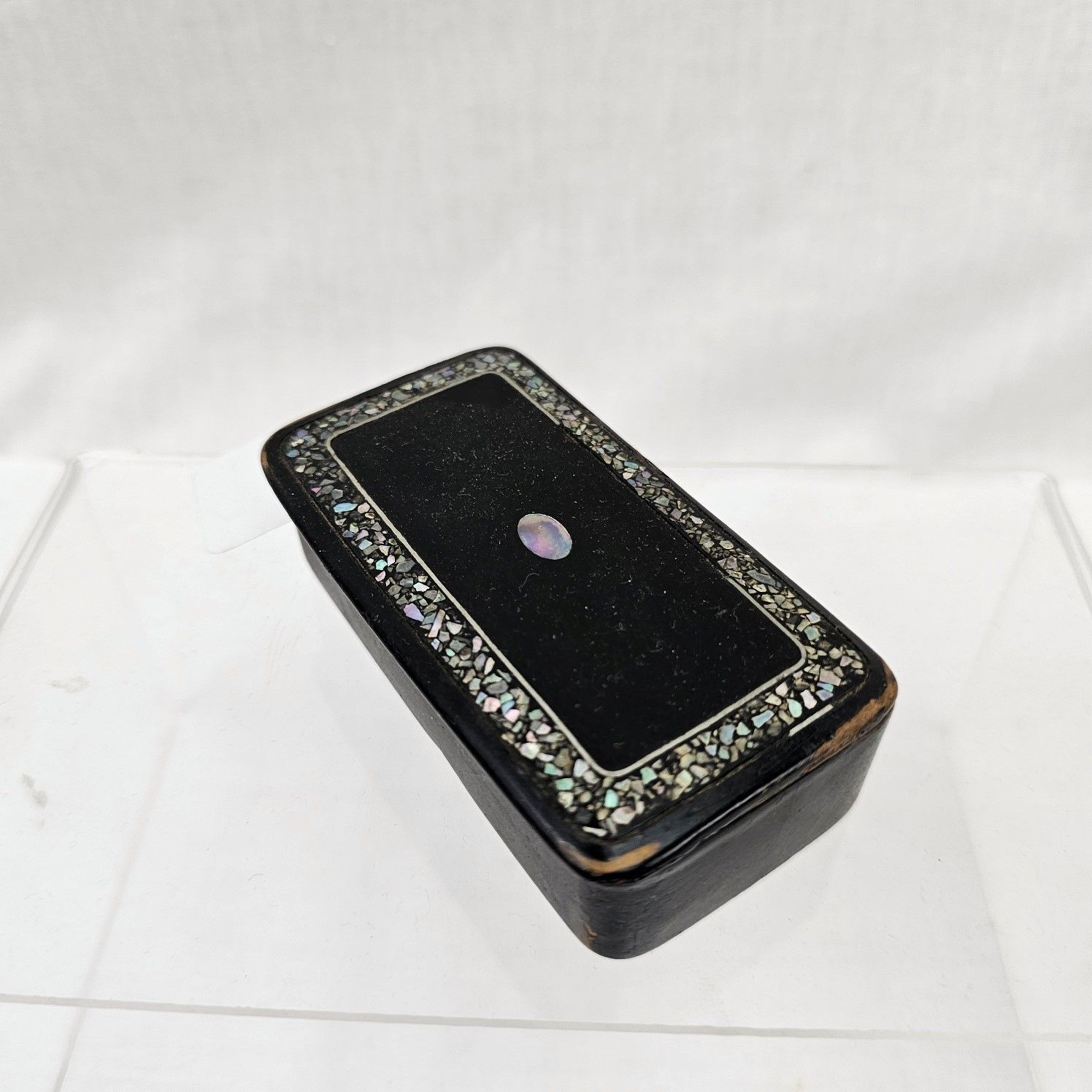 Victorian Papier Mache Snuff Box With Mother Of Pearl - Image 7