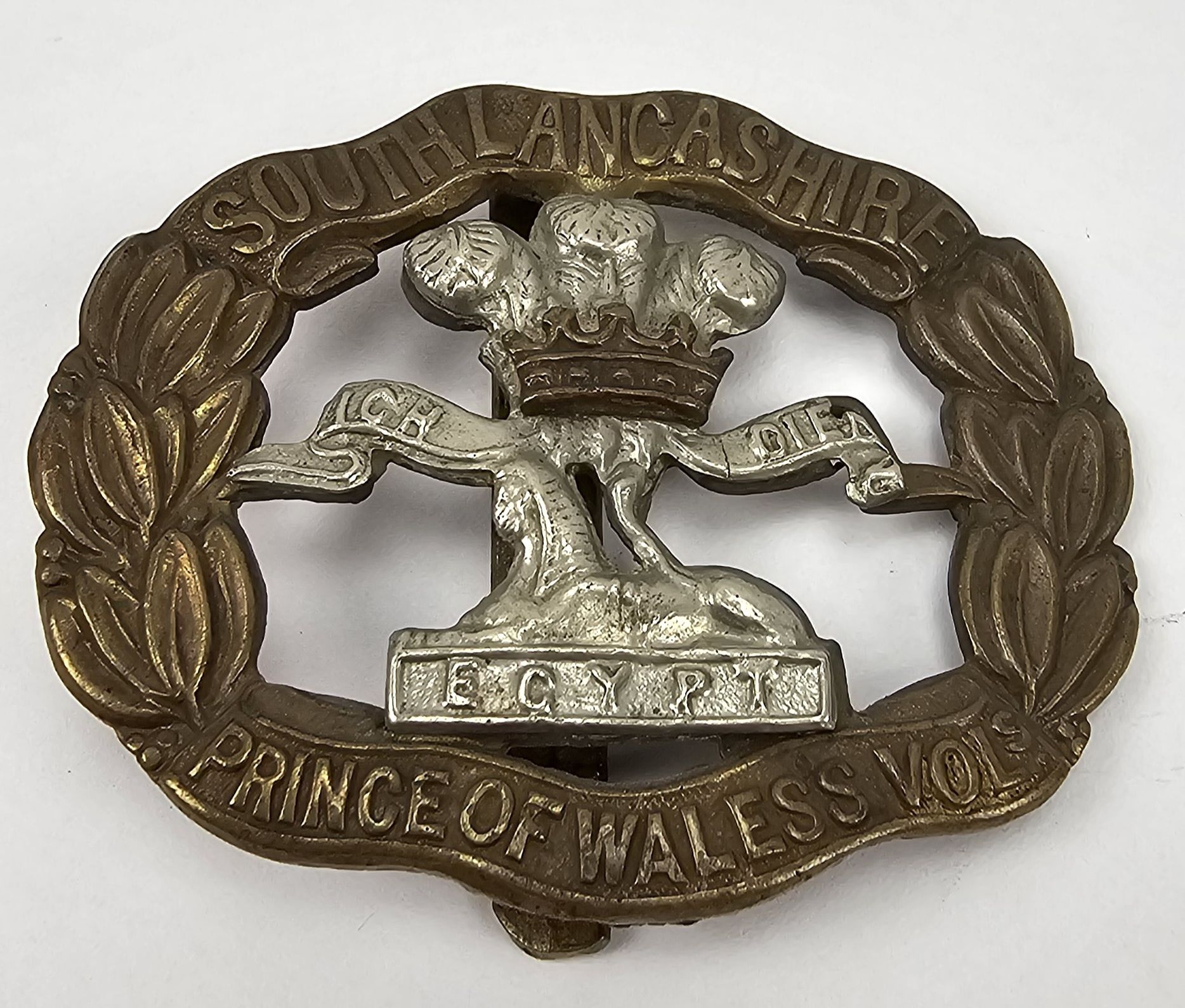 WW1 South Lancaster Regiment Cap Badge
