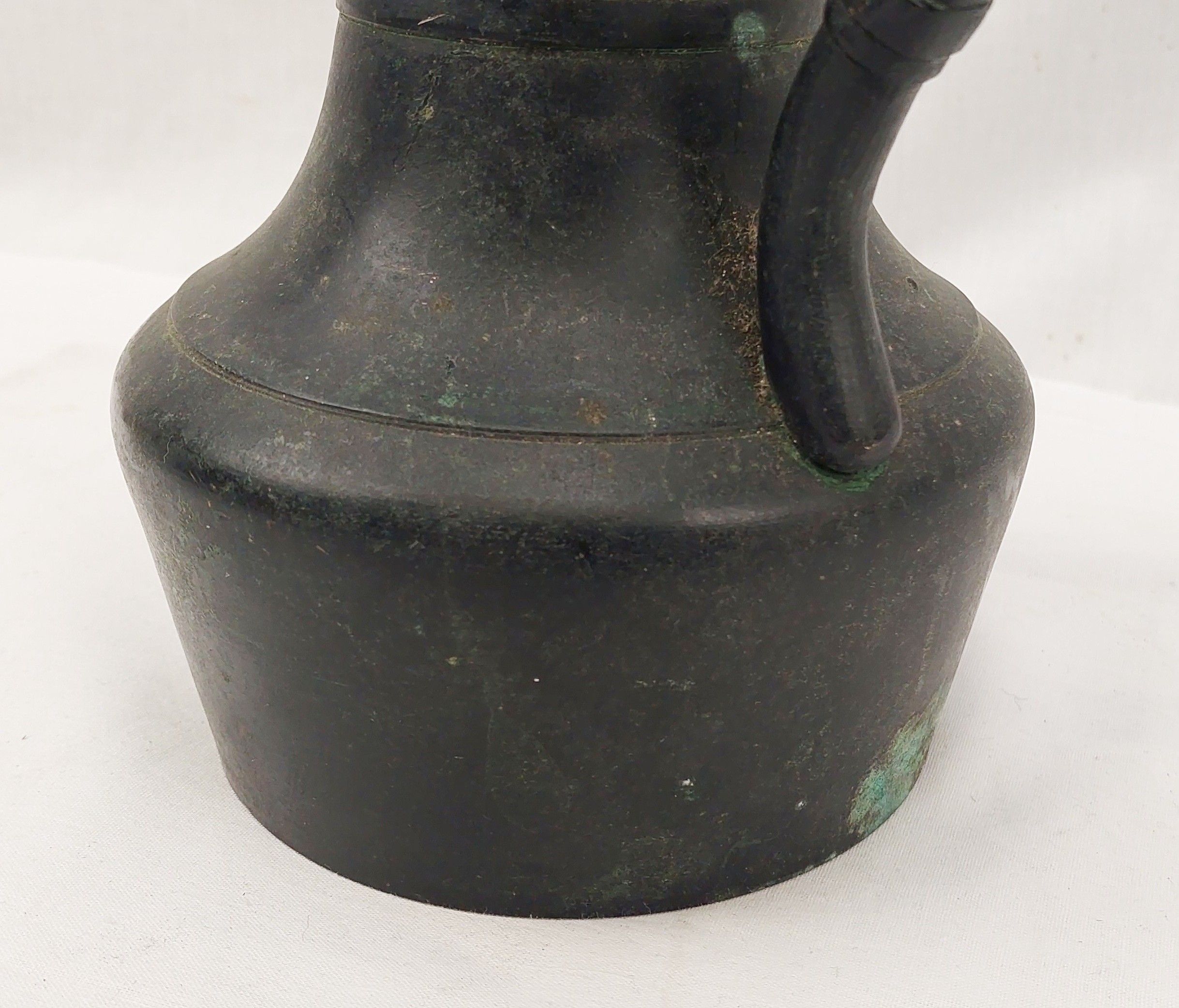 16th Century Bronze Jug - Image 7