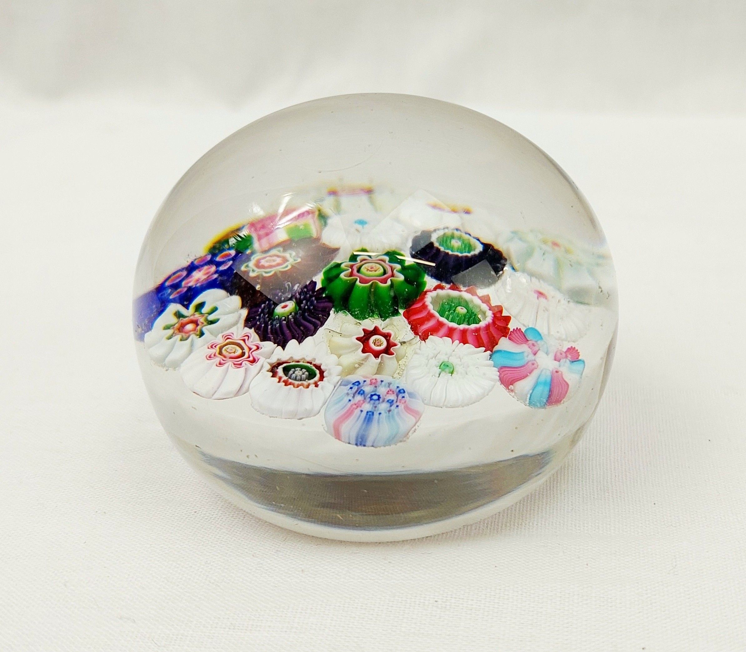 19th Century Clichy Glass Millefiori Paperweight With The Clichy Rose - Image 3