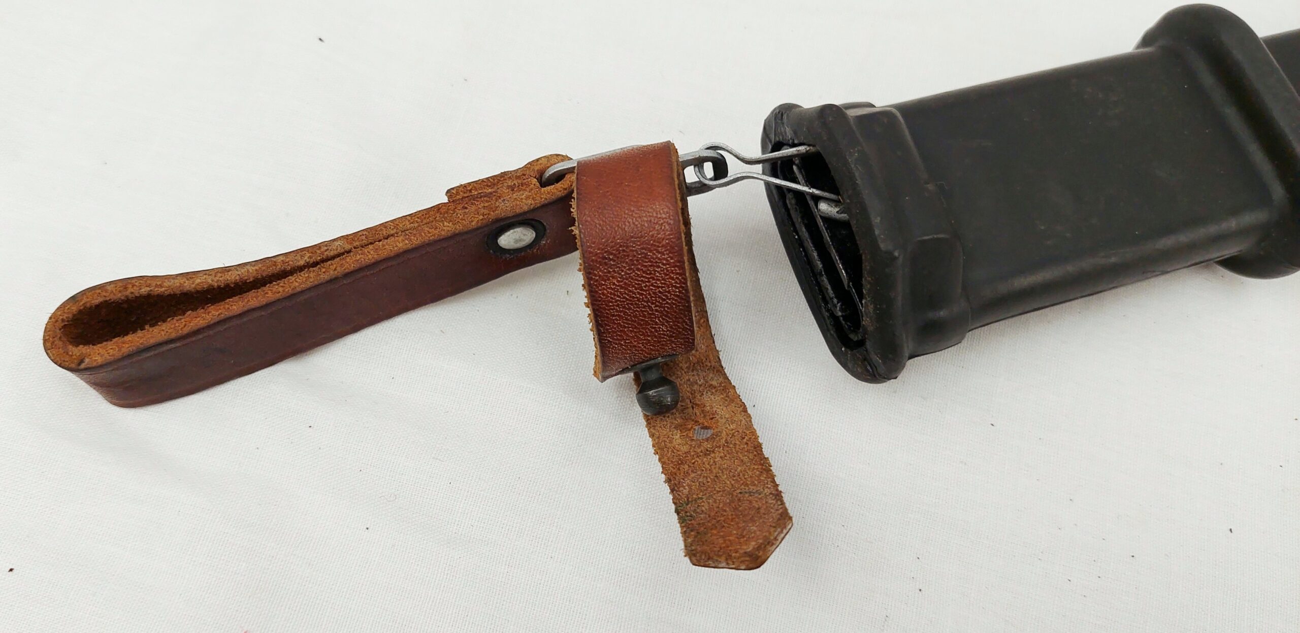 AK47 Bayonet, Scabbard And Belt Hook - Image 3