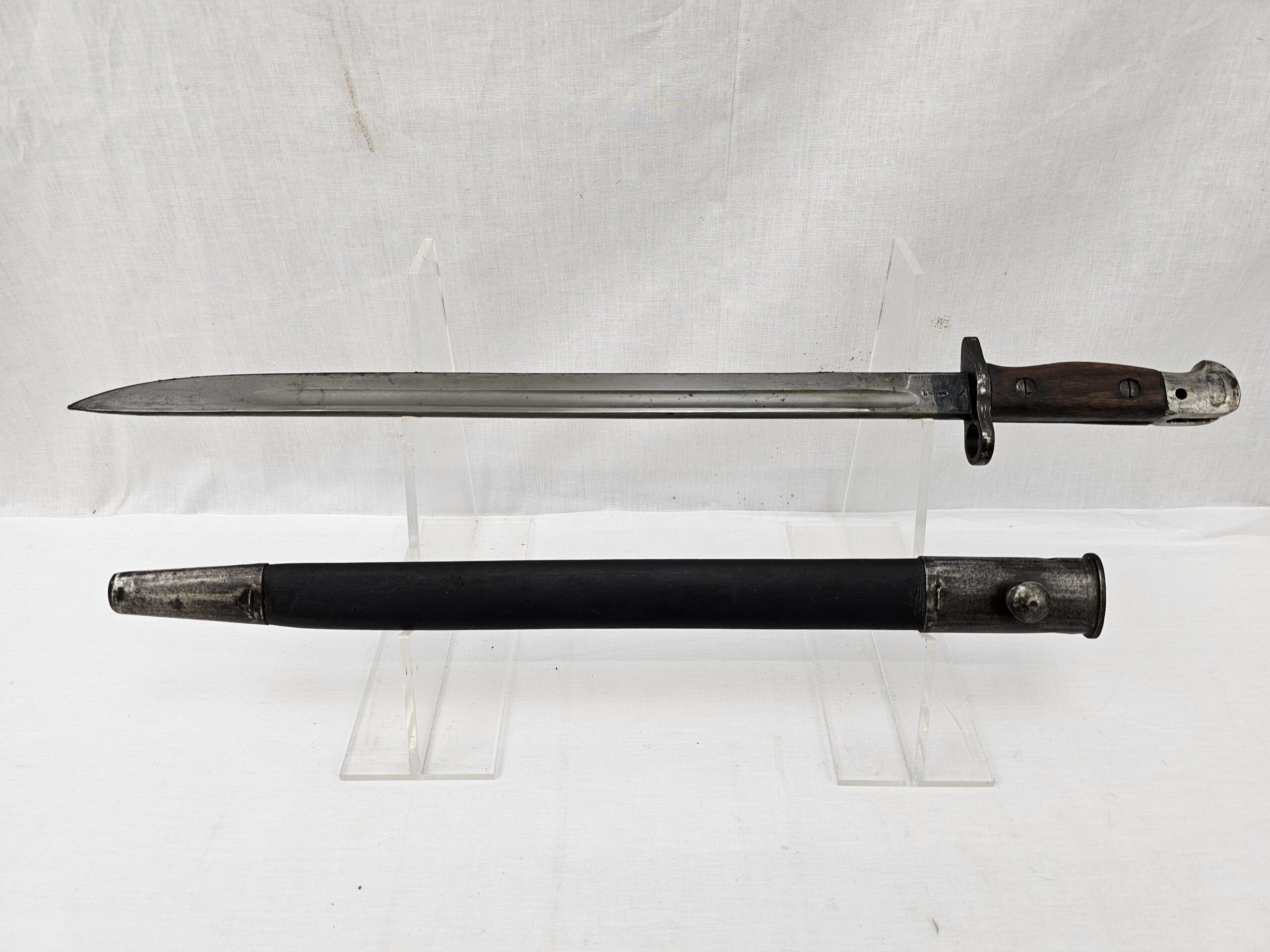 British 1907 Pattern Bayonet And Scabbard - Image 2