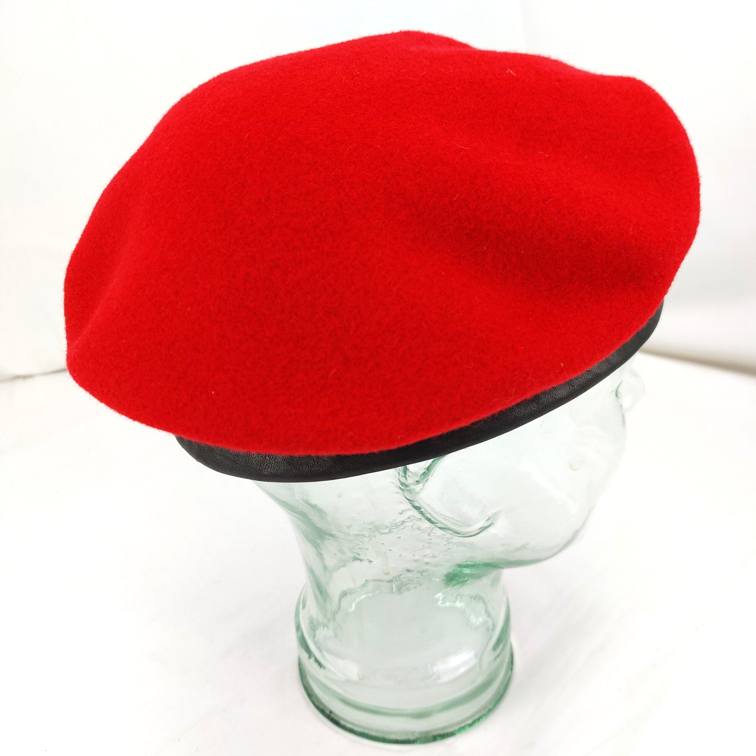 British Army, Royal Military Police Red/Scarlet Beret, Unmarked - Image 4