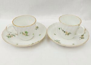 Pair of Worcester Spiral Fluted Cups & Saucers c1785