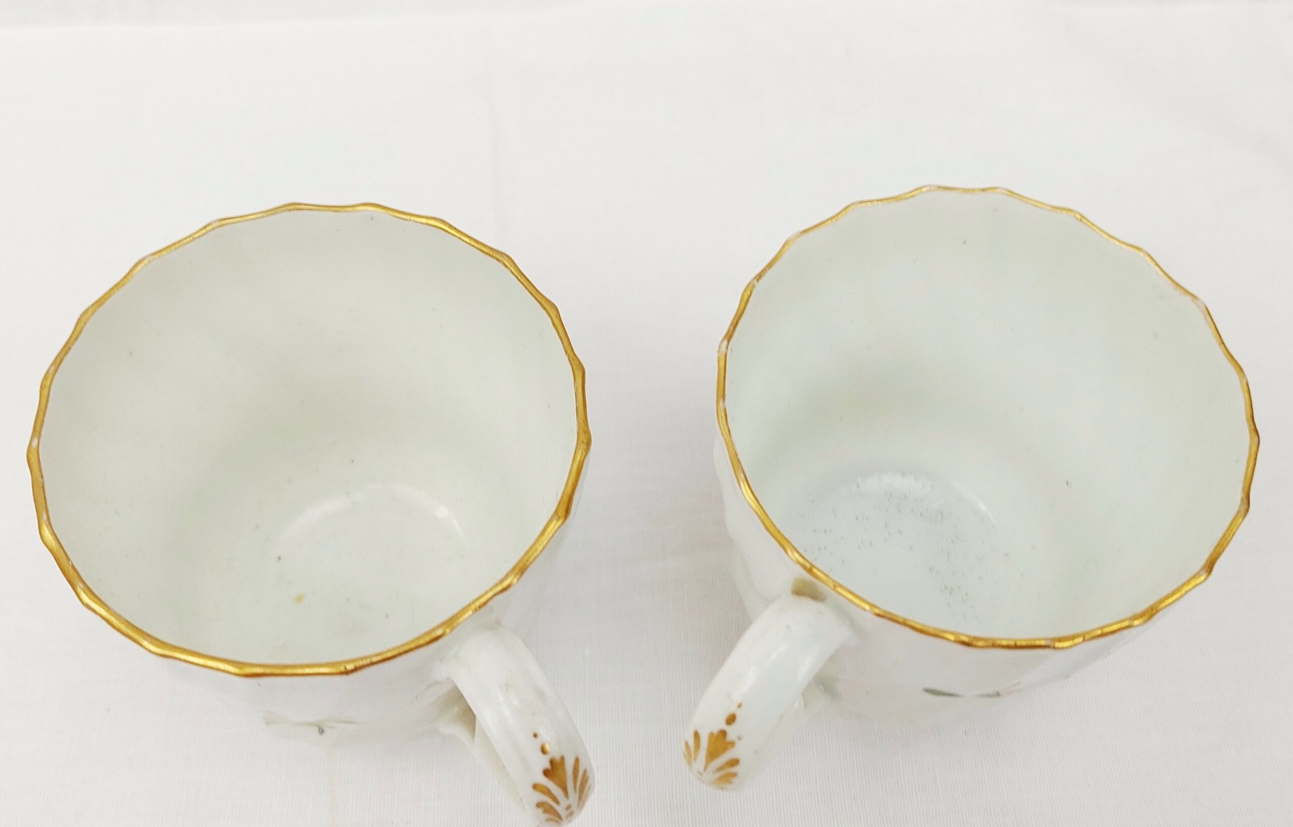 Pair of Worcester Spiral Fluted Cups & Saucers c1785 - Image 5