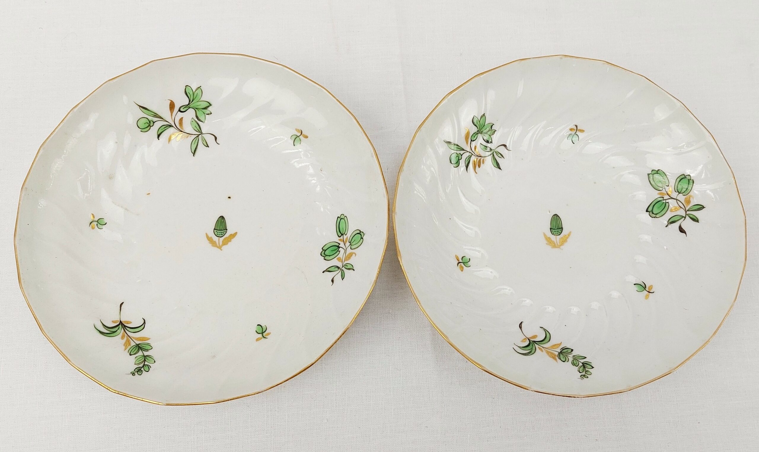 Pair of Worcester Spiral Fluted Cups & Saucers c1785 - Image 6