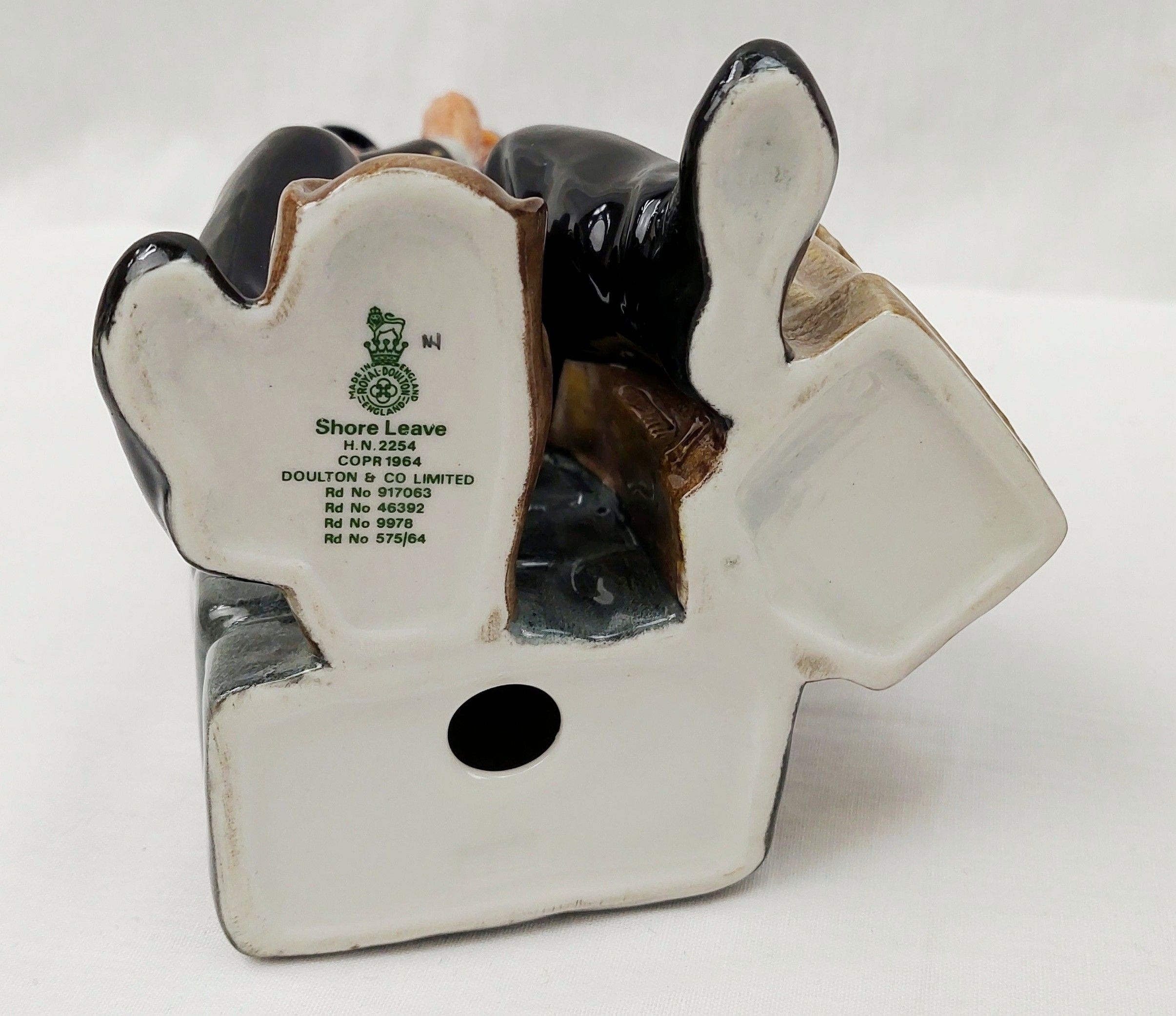 Royal Doulton Shore Leave HN 2254 Figurine - Image 6