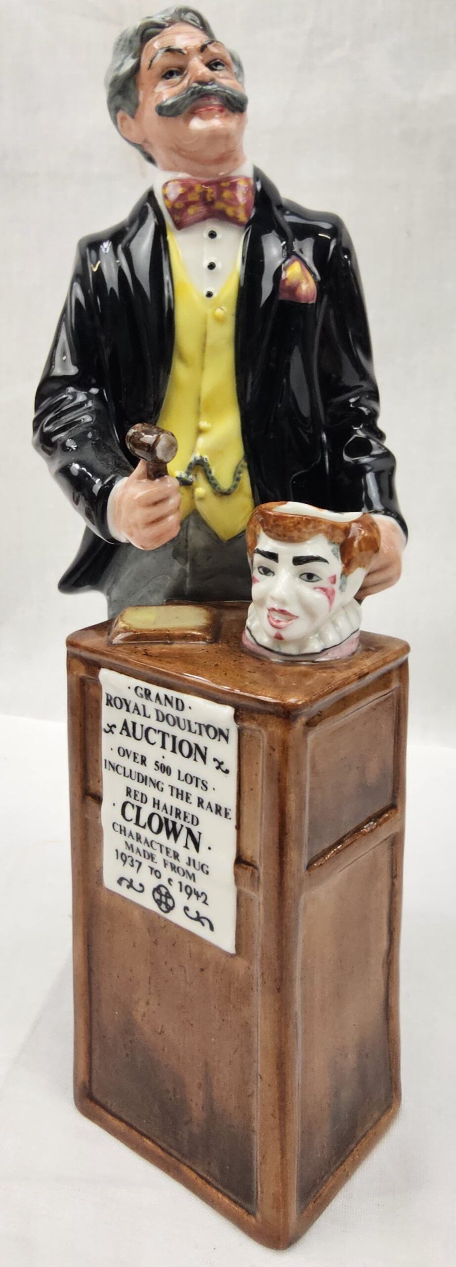 Royal Doulton The Auctioneer HN 2988 Figurine